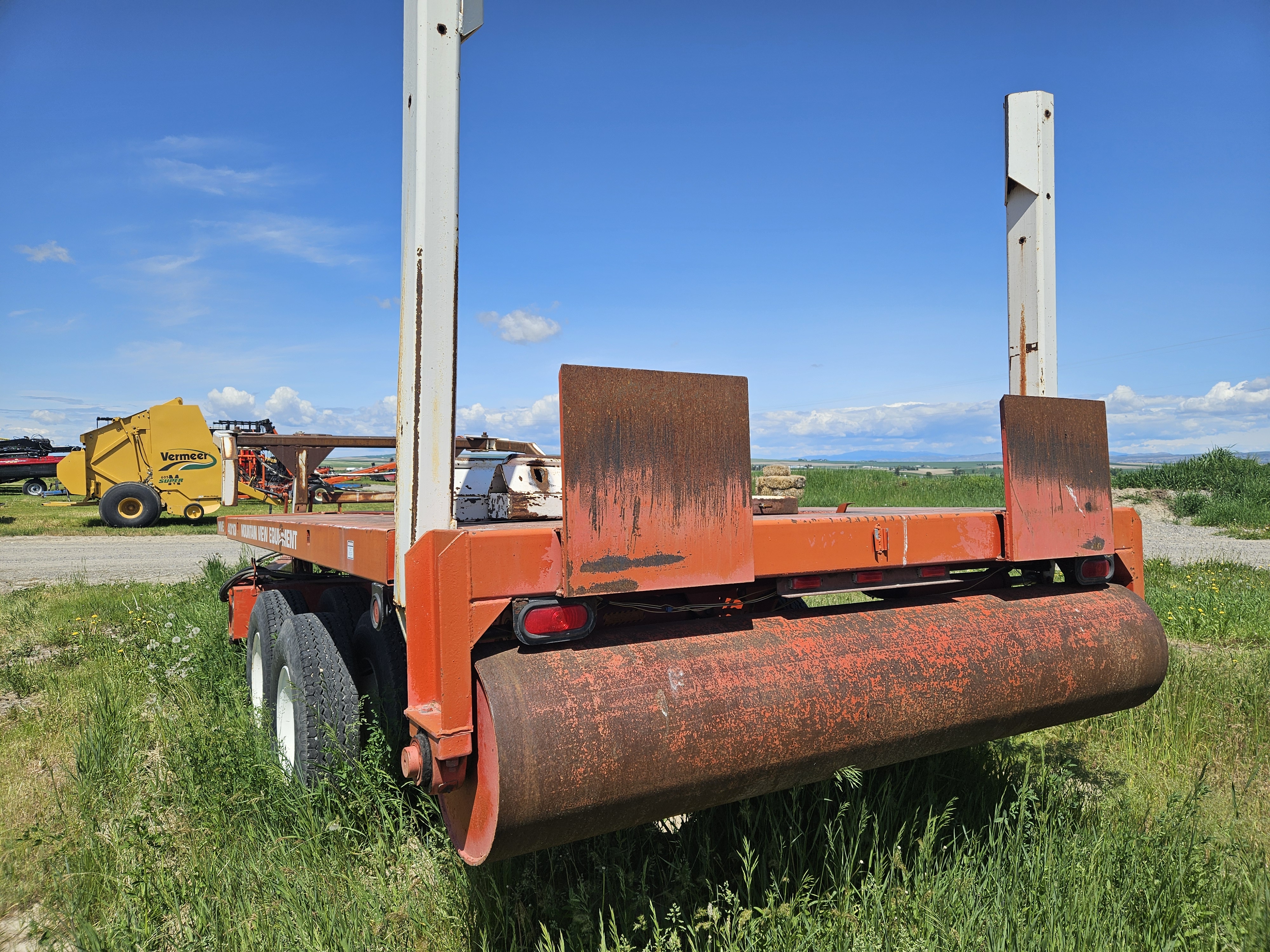 1998 MVE 4010 Bale Accumulator