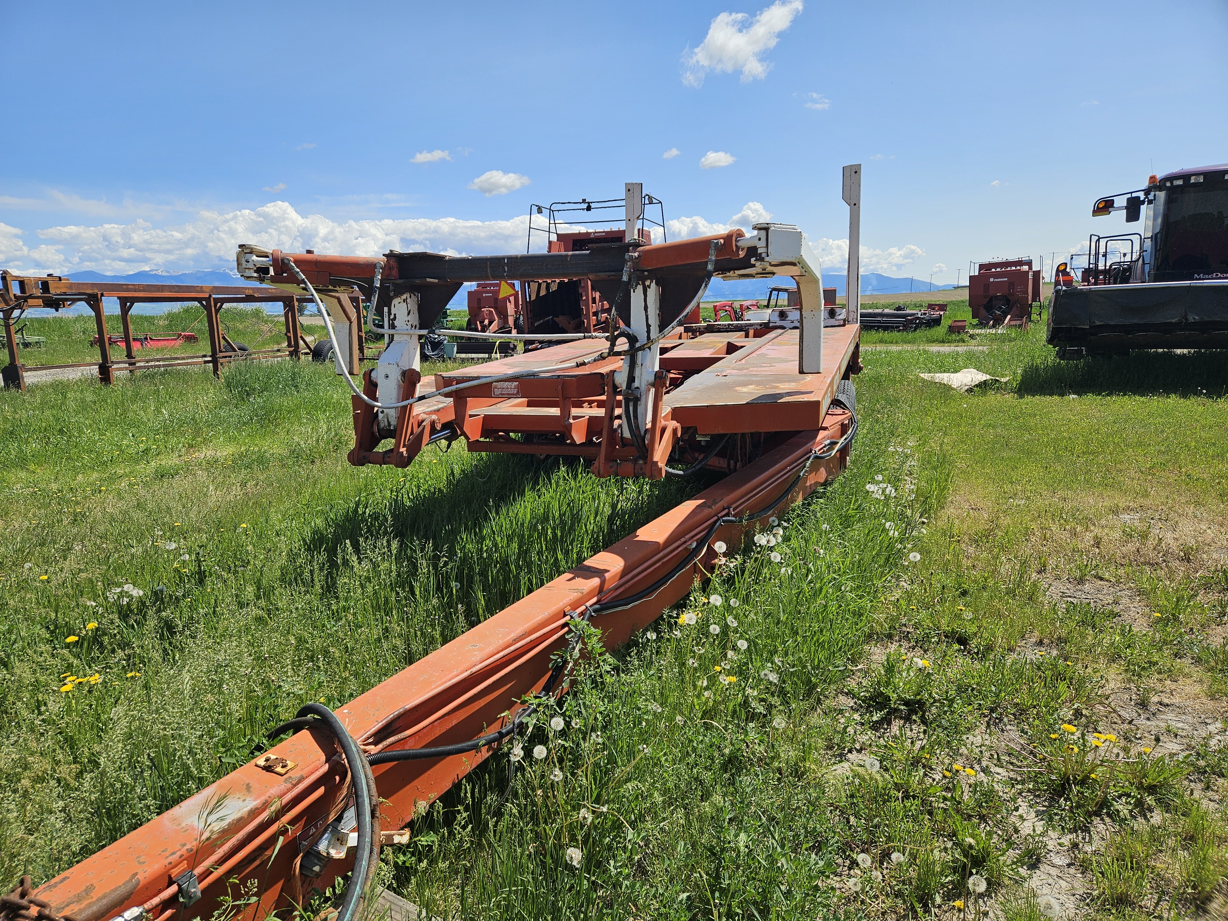 1998 MVE 4010 Bale Accumulator