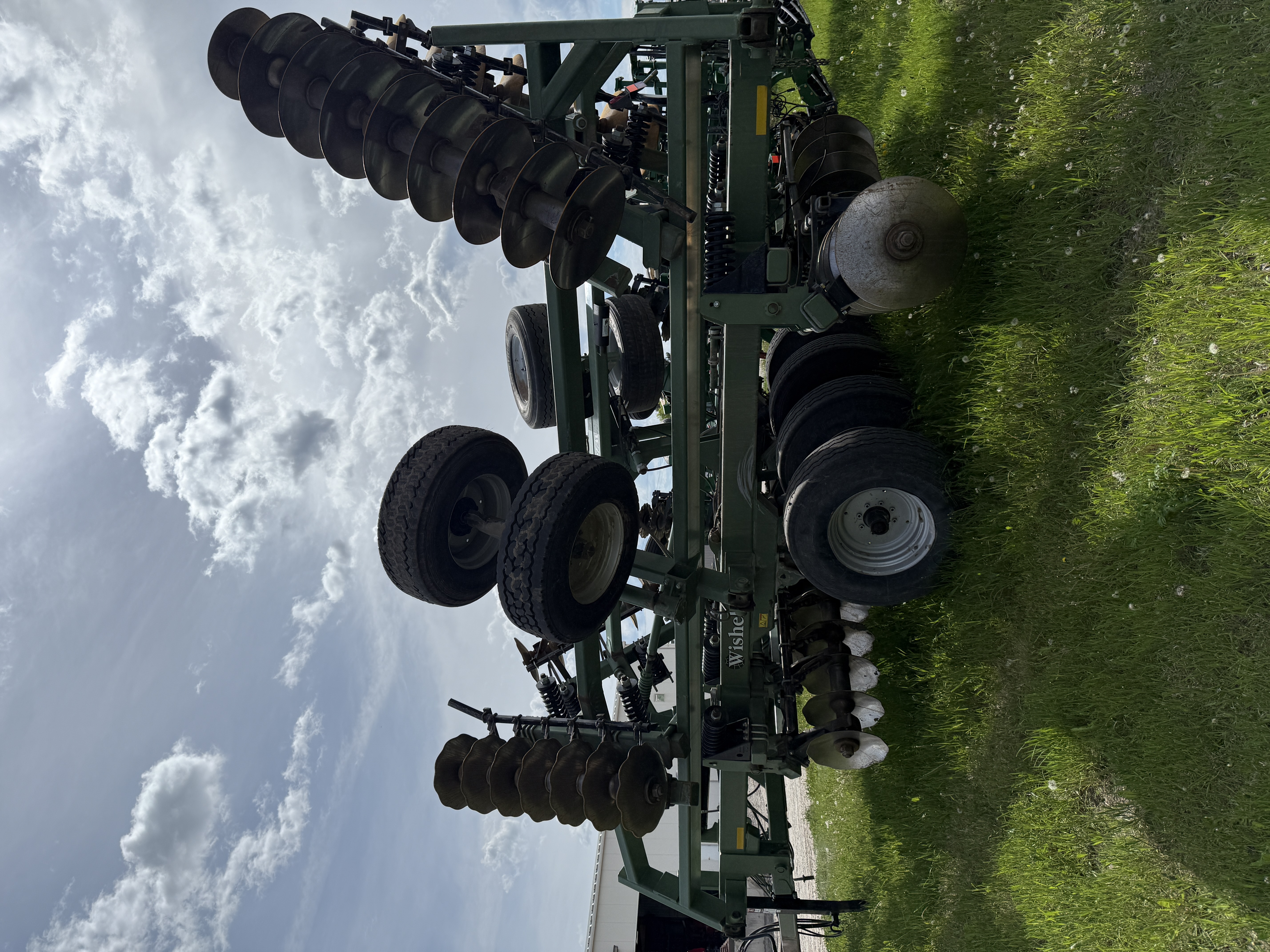 Wishek 842-24 Windrower Disc Header