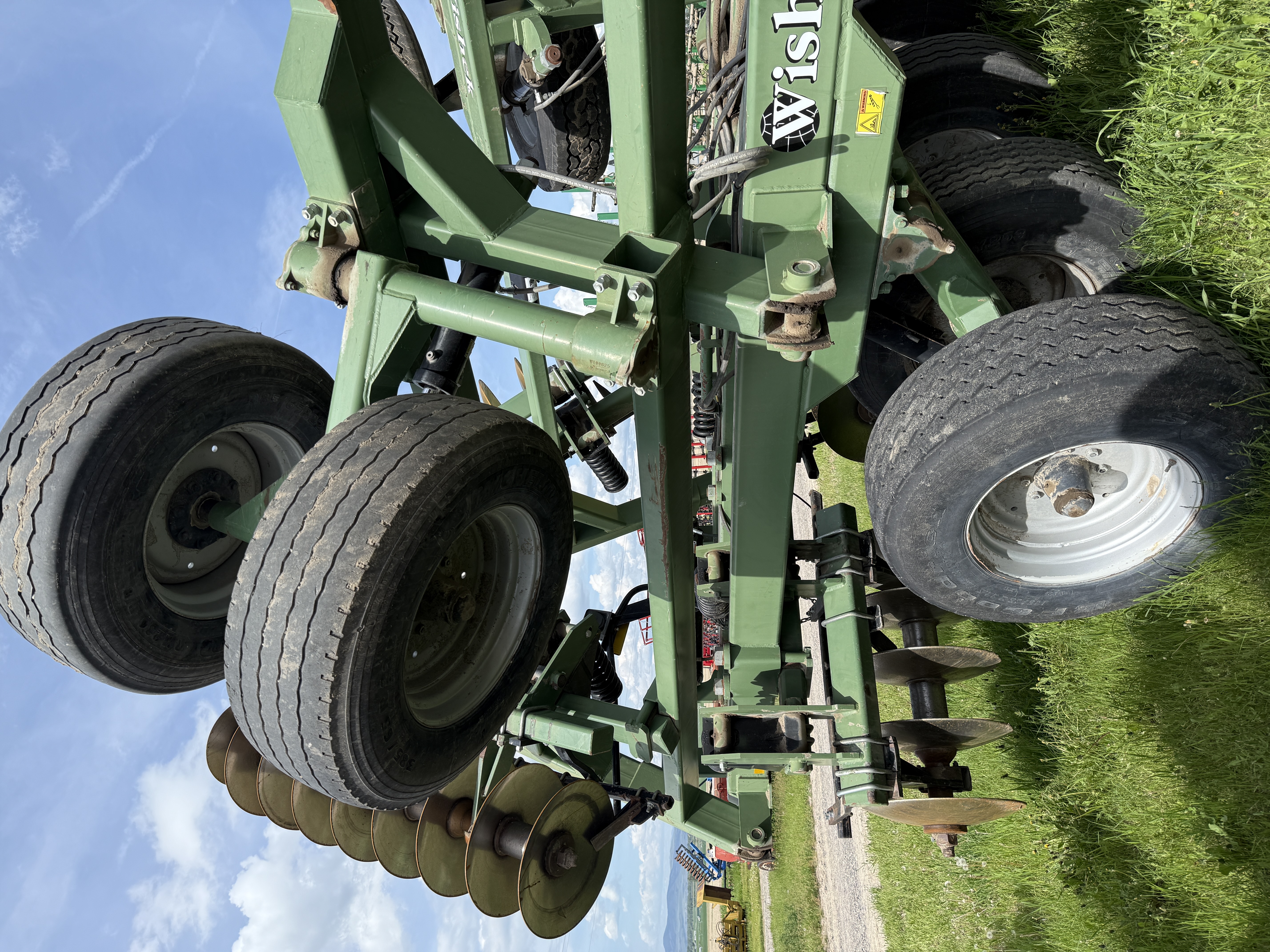 Wishek 842-24 Windrower Disc Header