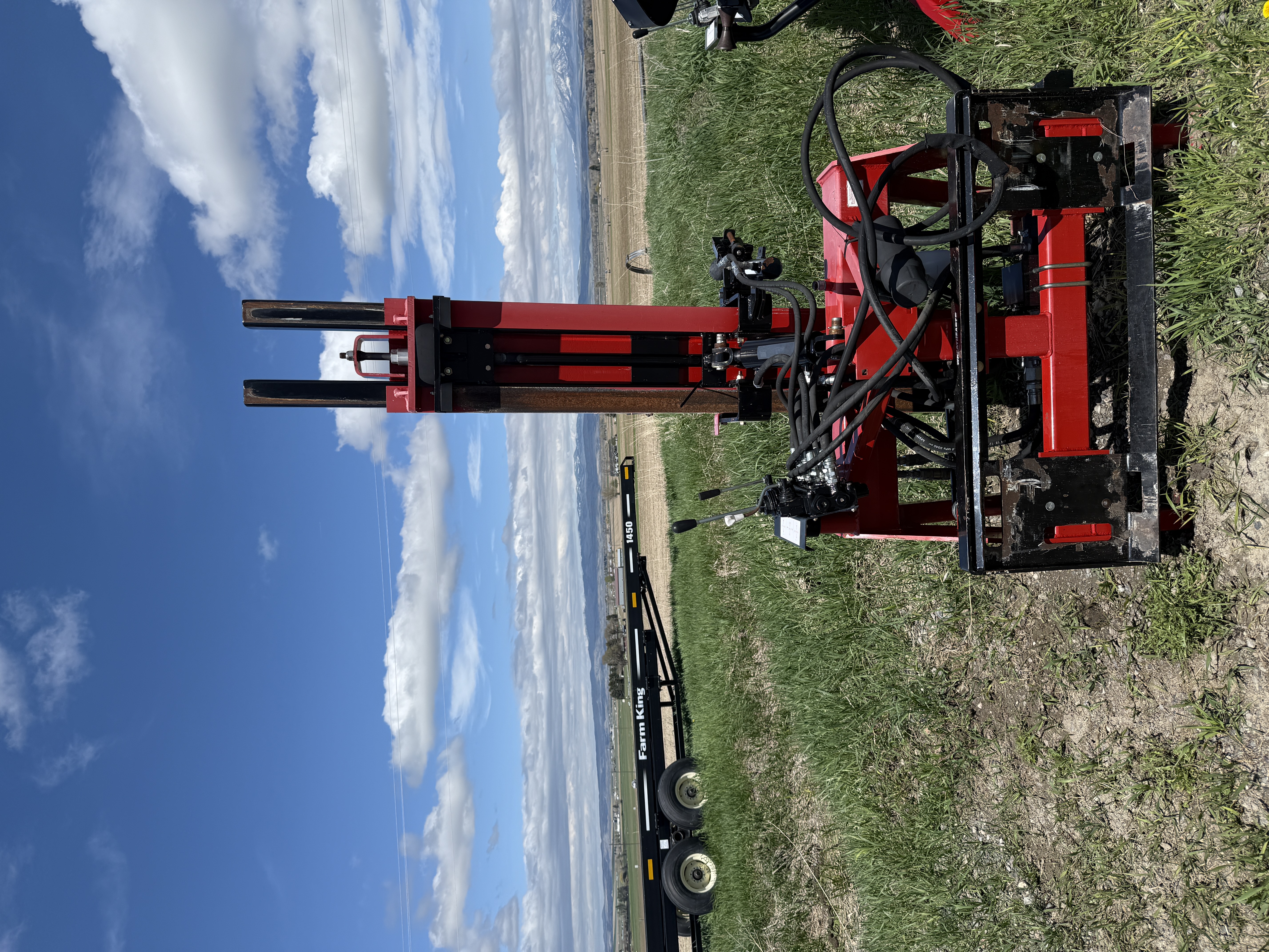 2017 Wheatheart Sheriff Postpounder Attachments