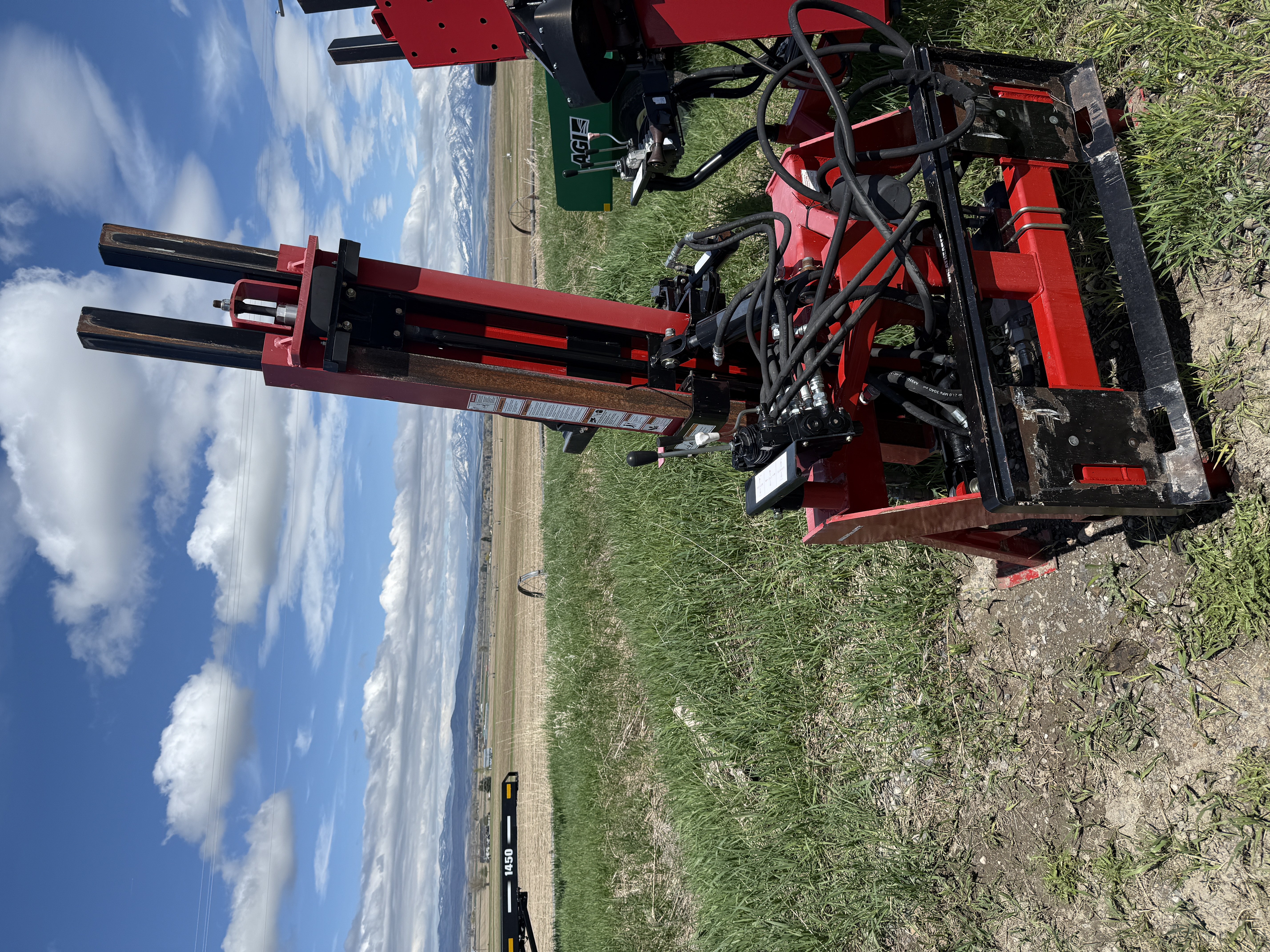 2017 Wheatheart Sheriff Postpounder Attachments