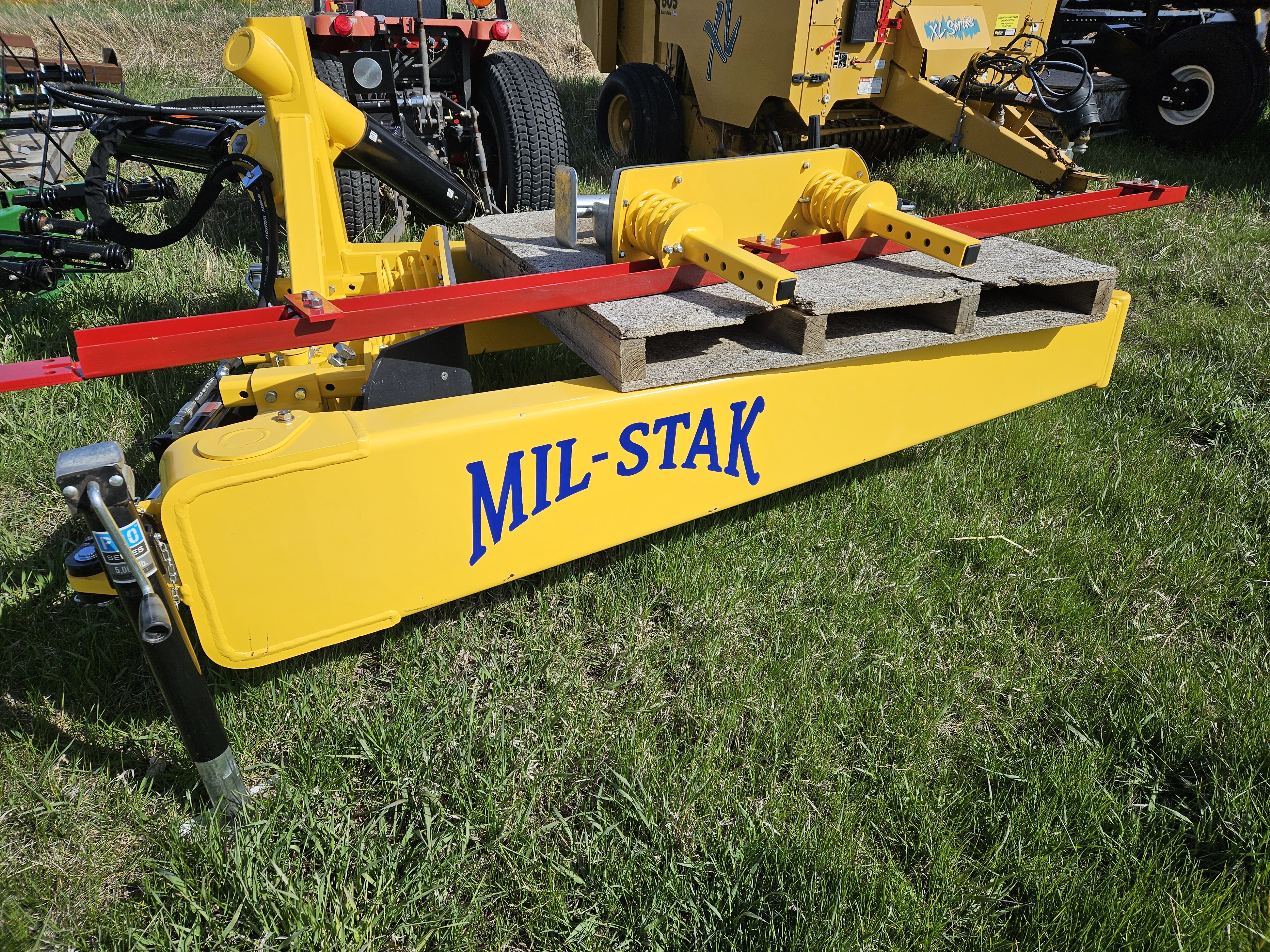 2023 Mil-Stak FS2100 Bale Accumulator