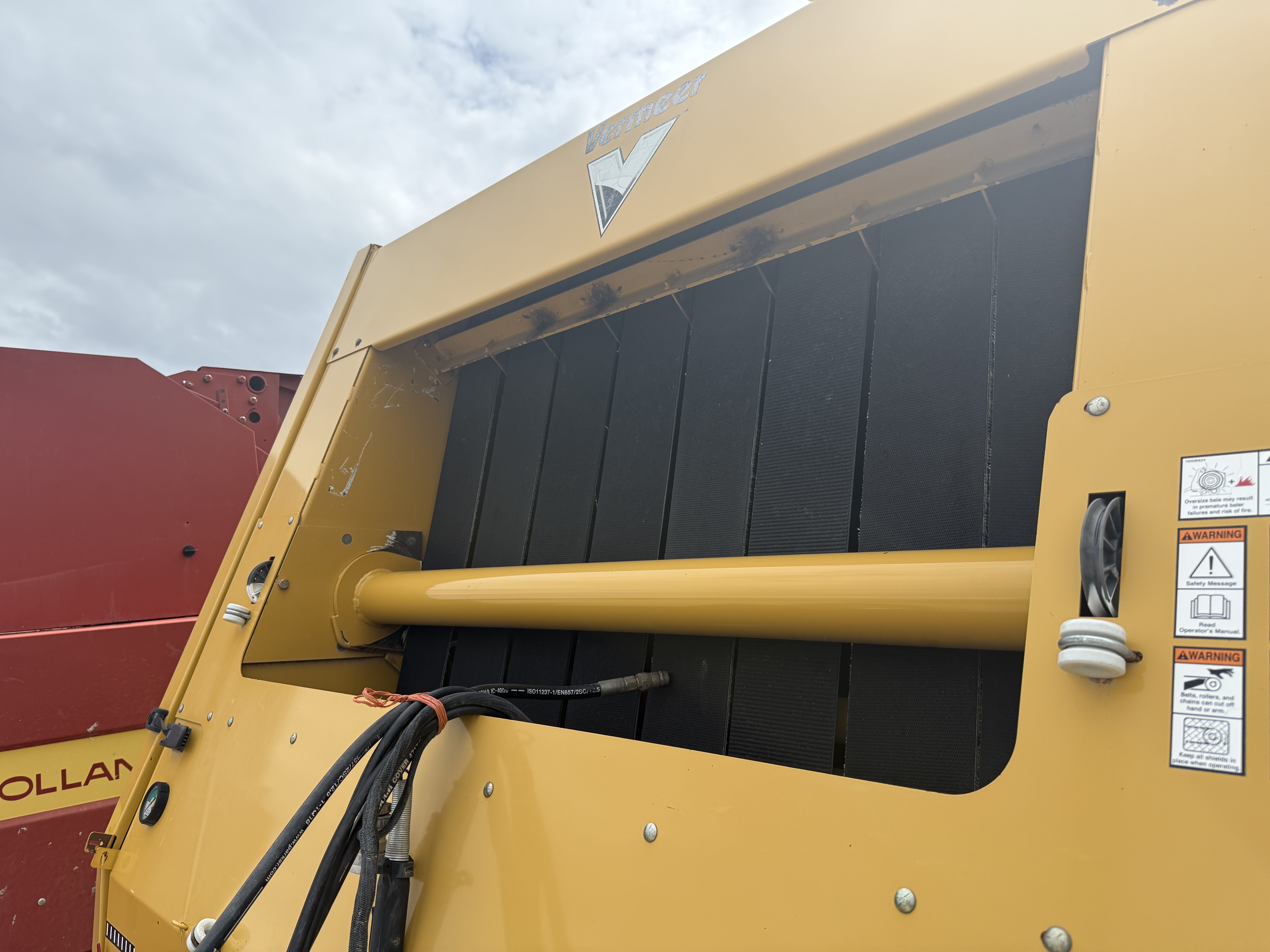 2011 Vermeer 605SM Baler/Round