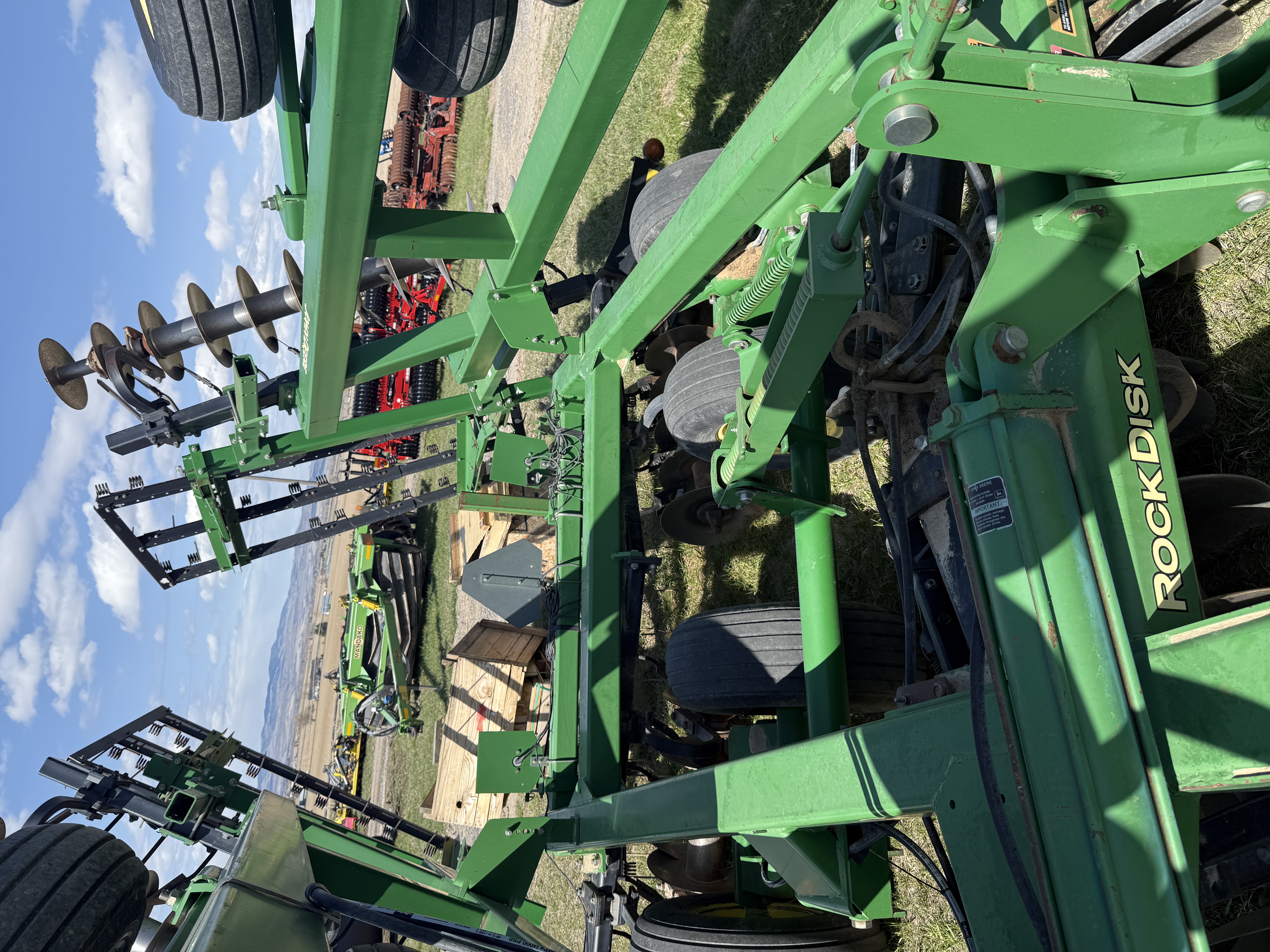 2002 John Deere 637 Disk