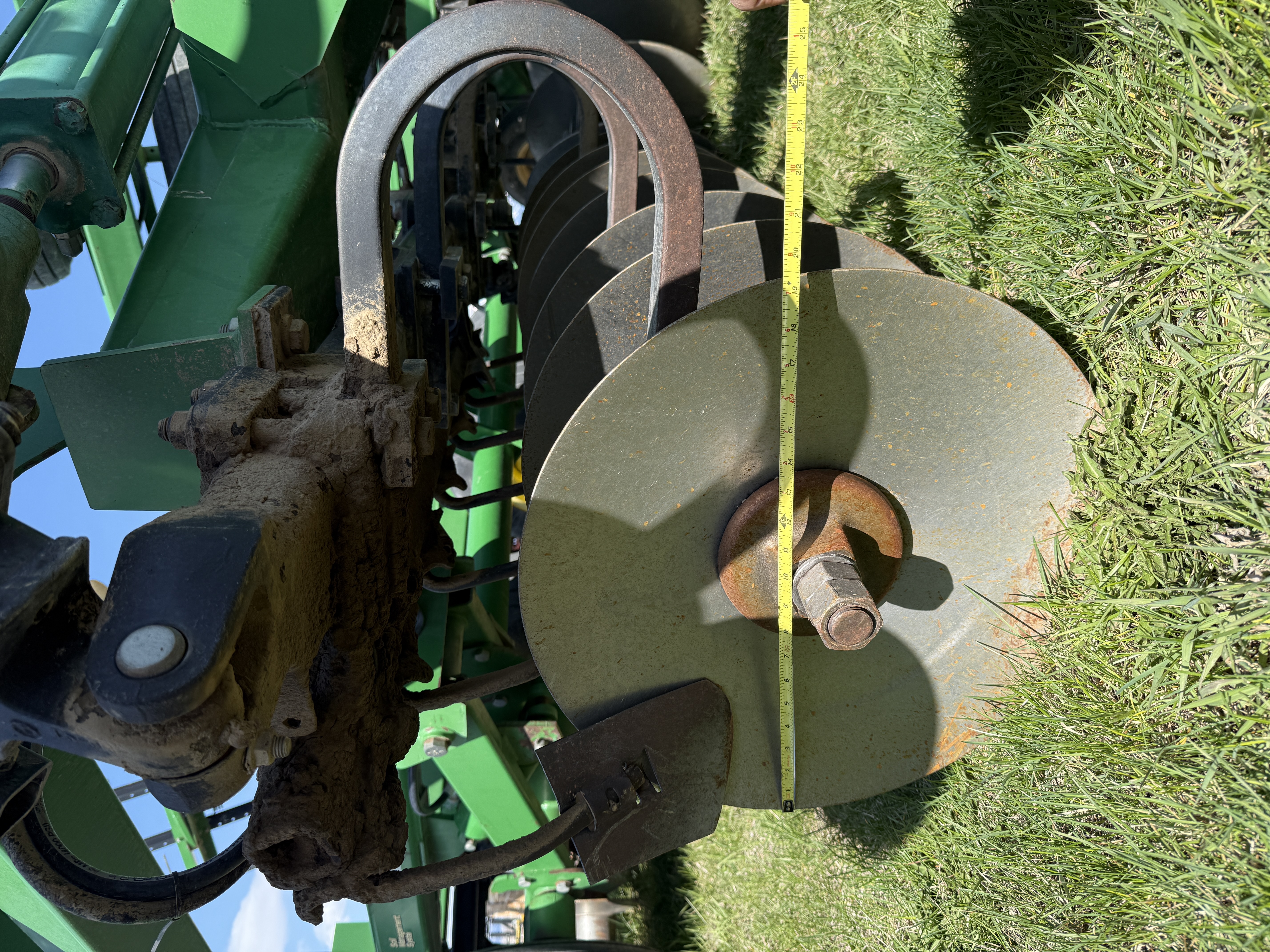 2002 John Deere 637 Disk