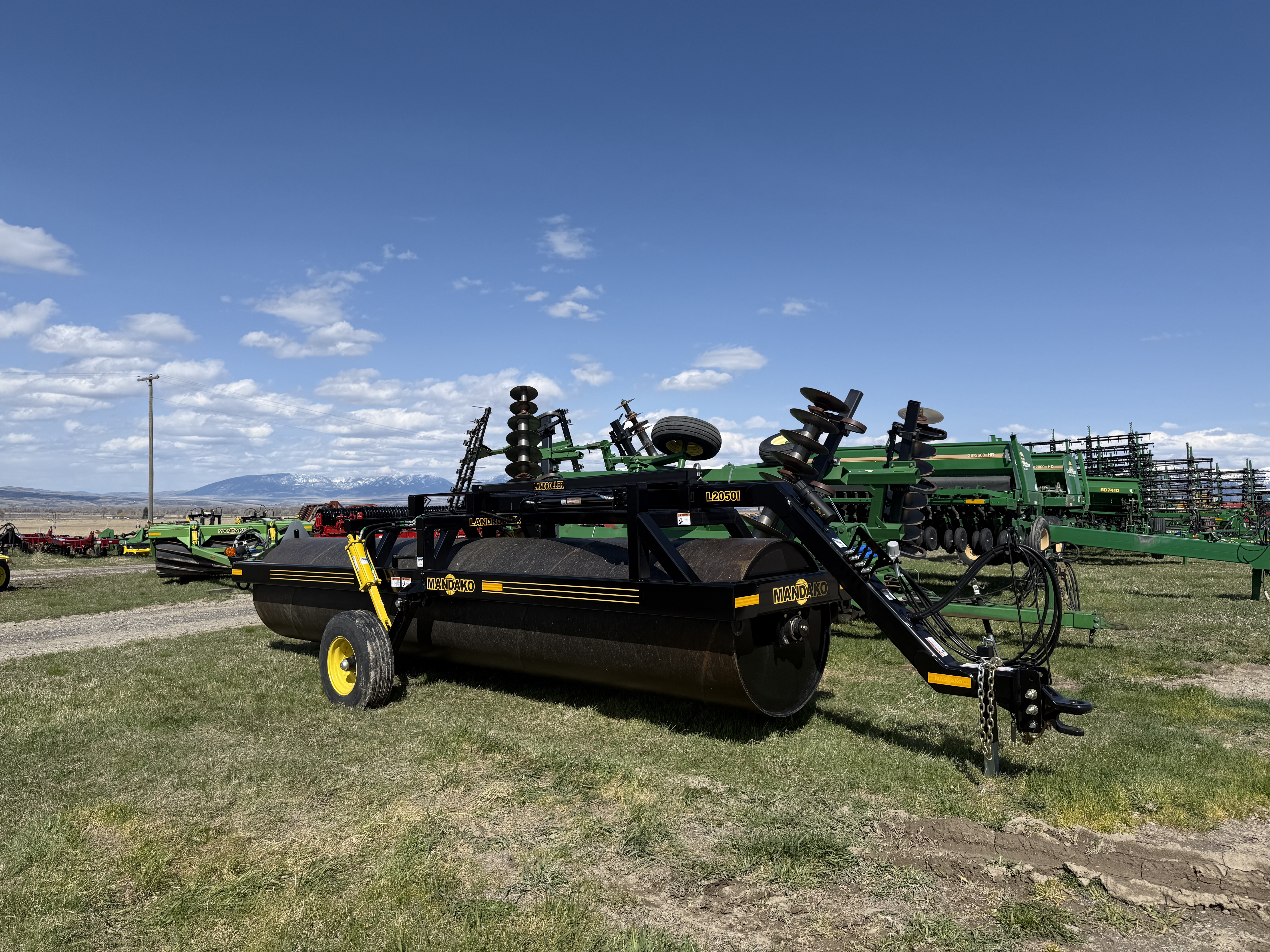 2025 Mandako L2050 Land Roller