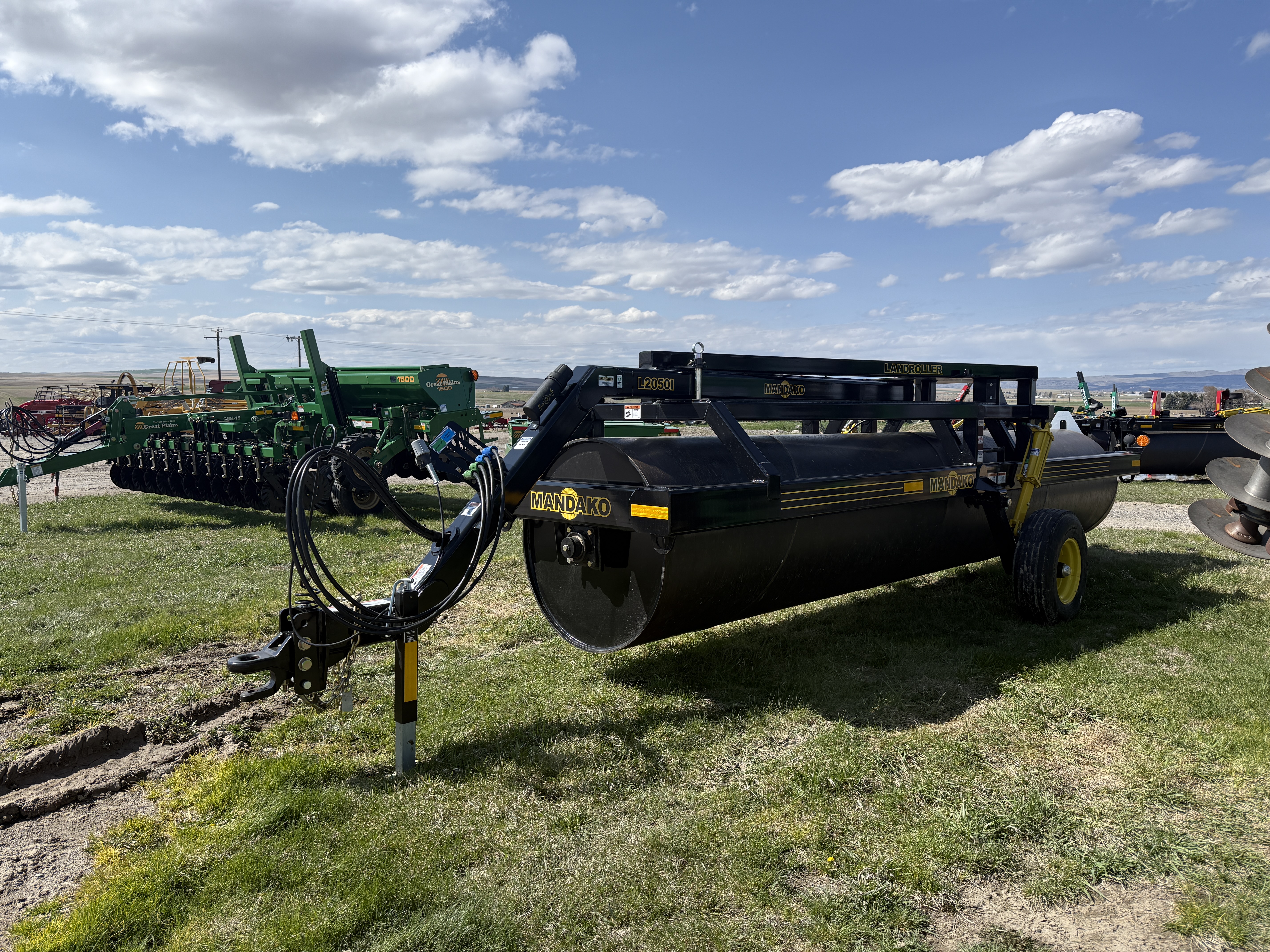 2025 Mandako L2050 Land Roller