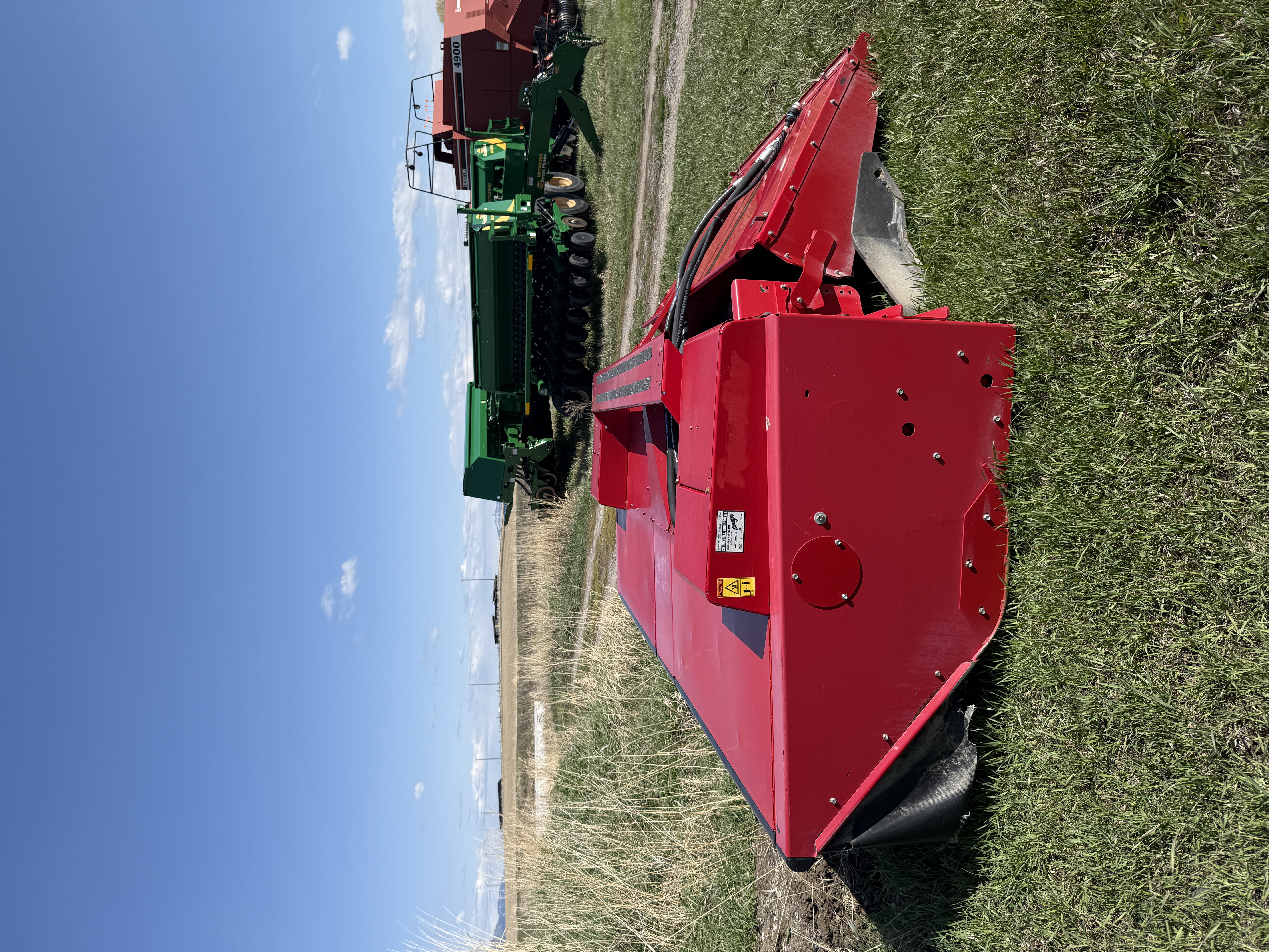 2014 Massey Ferguson mf9183 Windrower