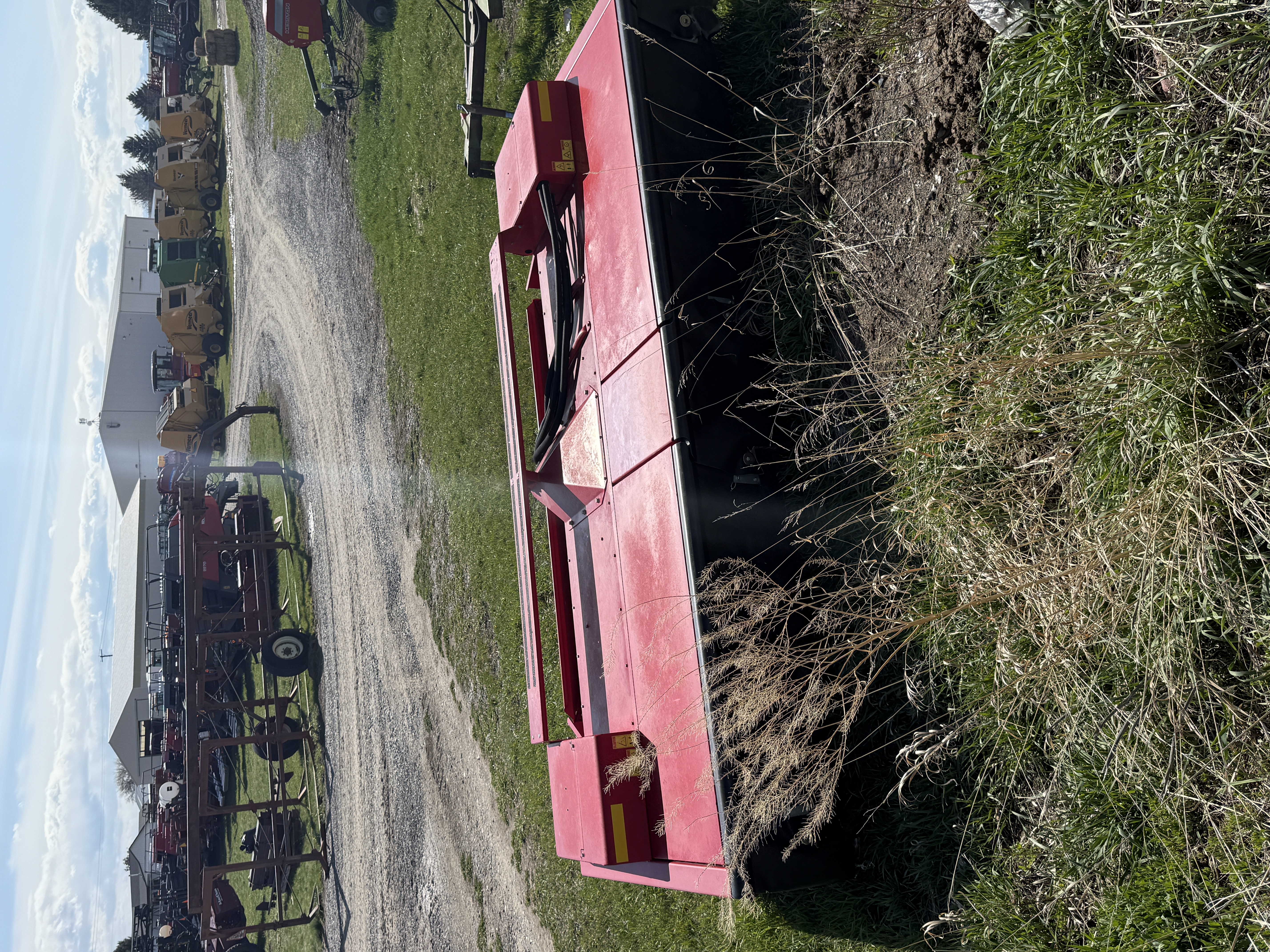 2014 Massey Ferguson mf9183 Windrower