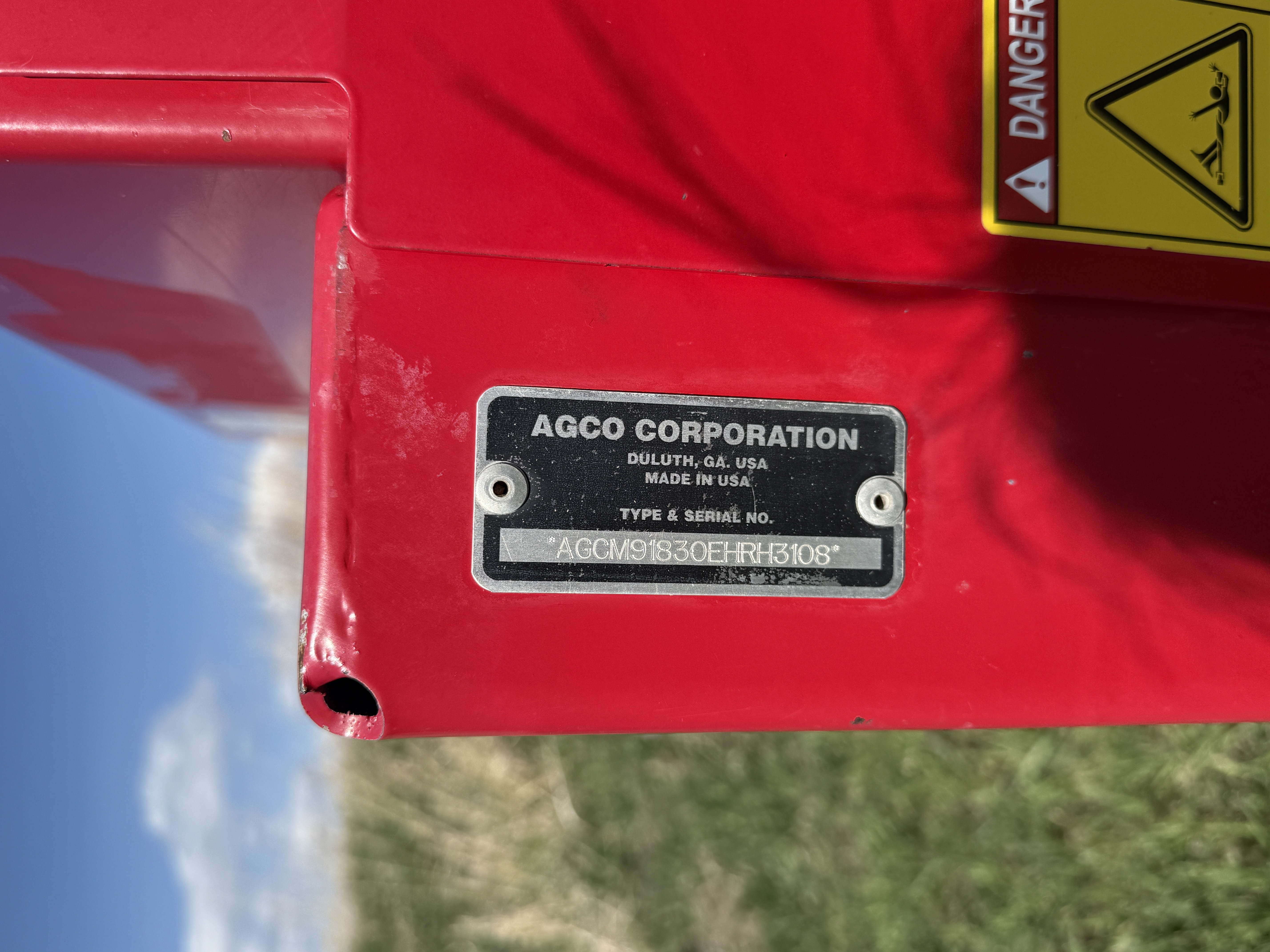 2014 Massey Ferguson mf9183 Windrower