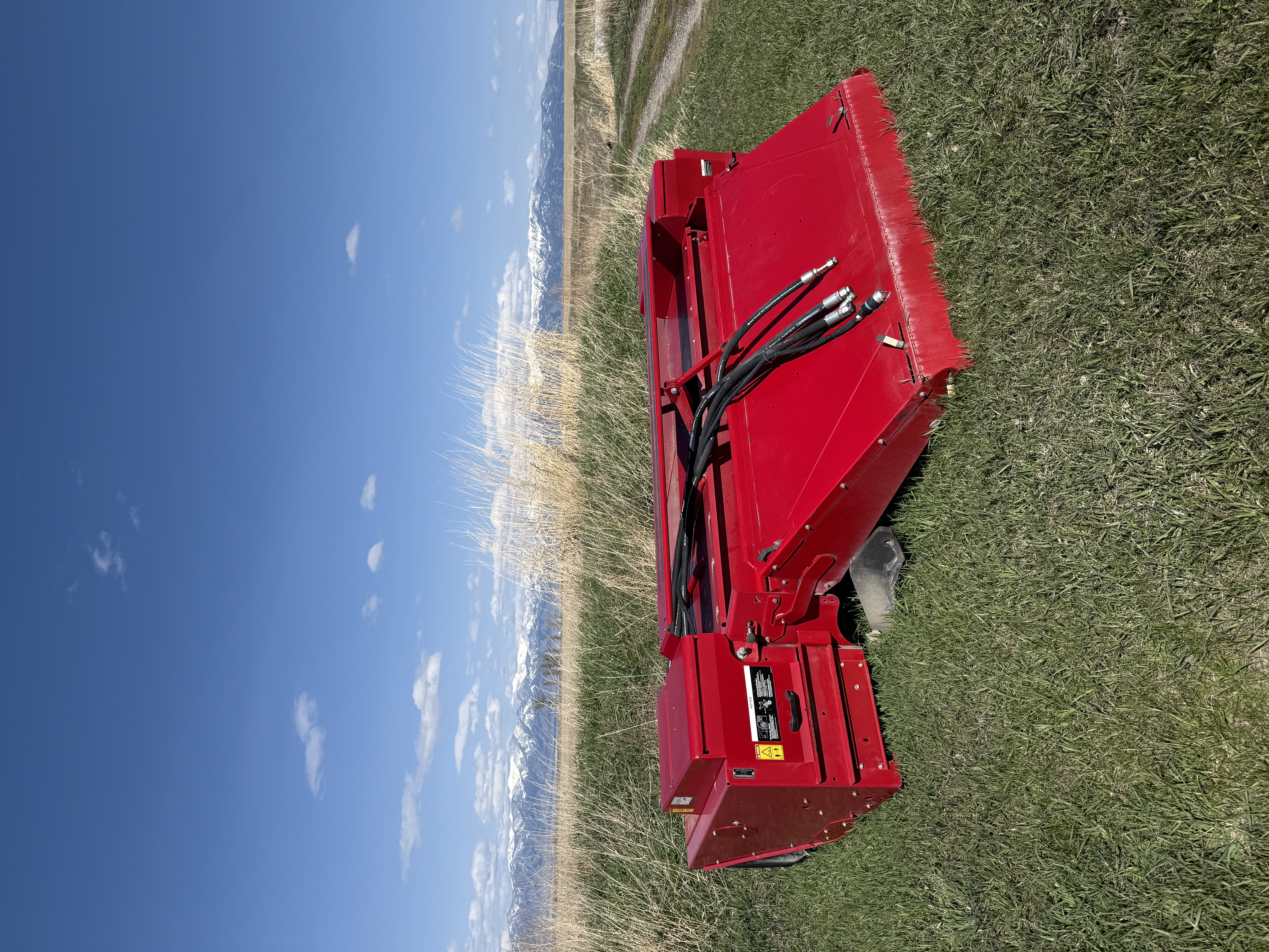 2014 Massey Ferguson mf9183 Windrower