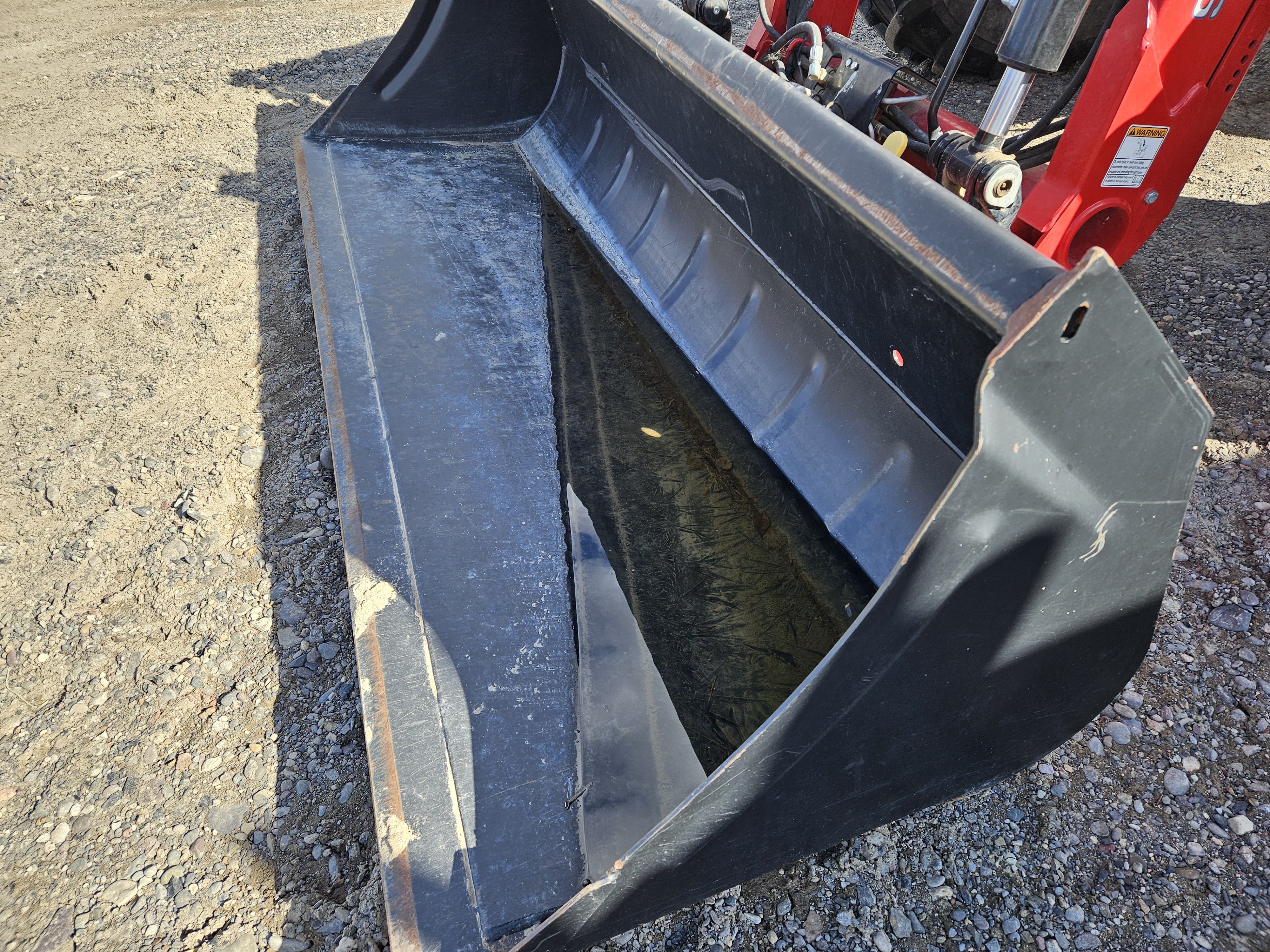 2018 Massey Ferguson 6713 Tractor