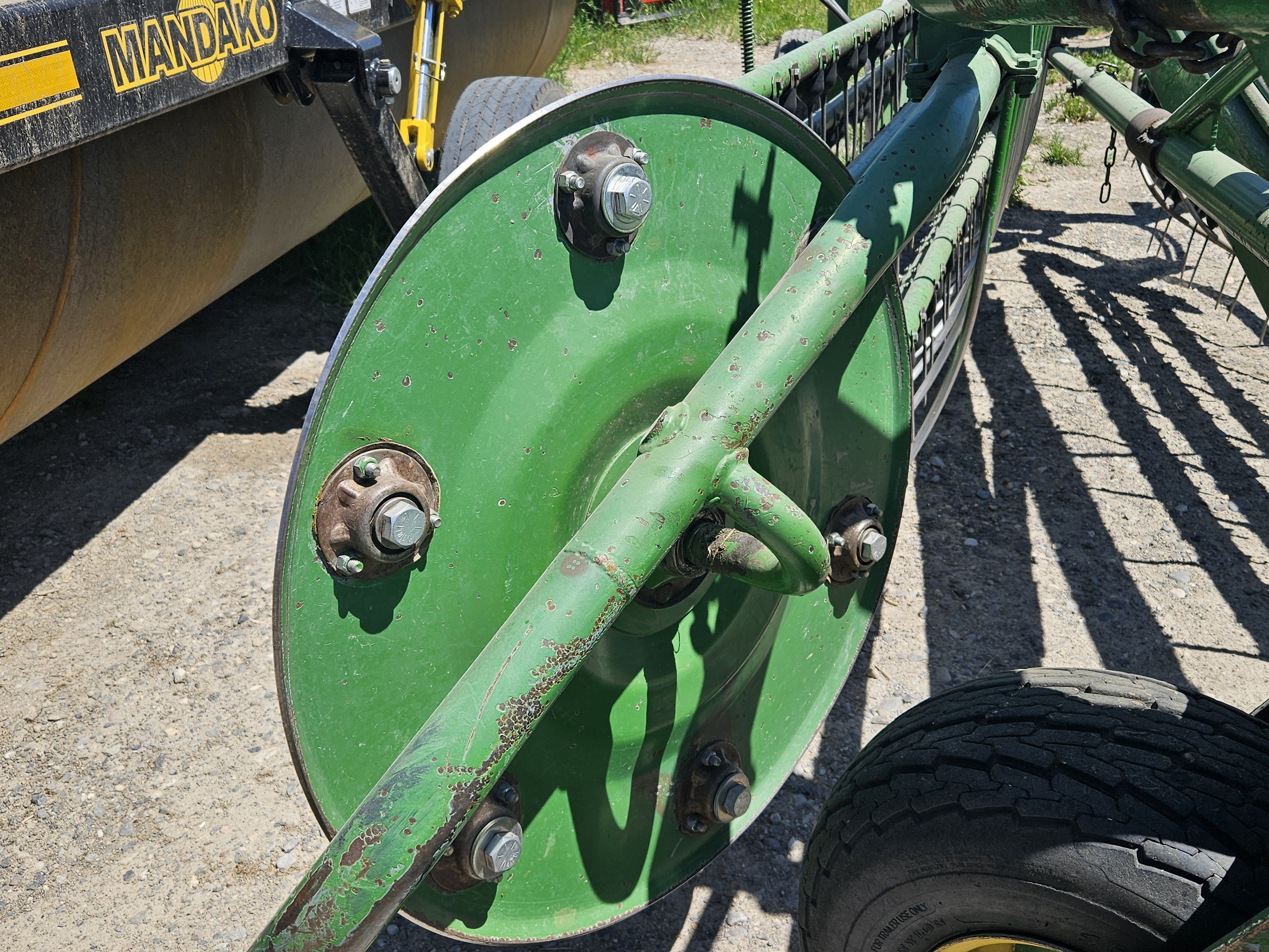 John Deere 700 Rake/Hay