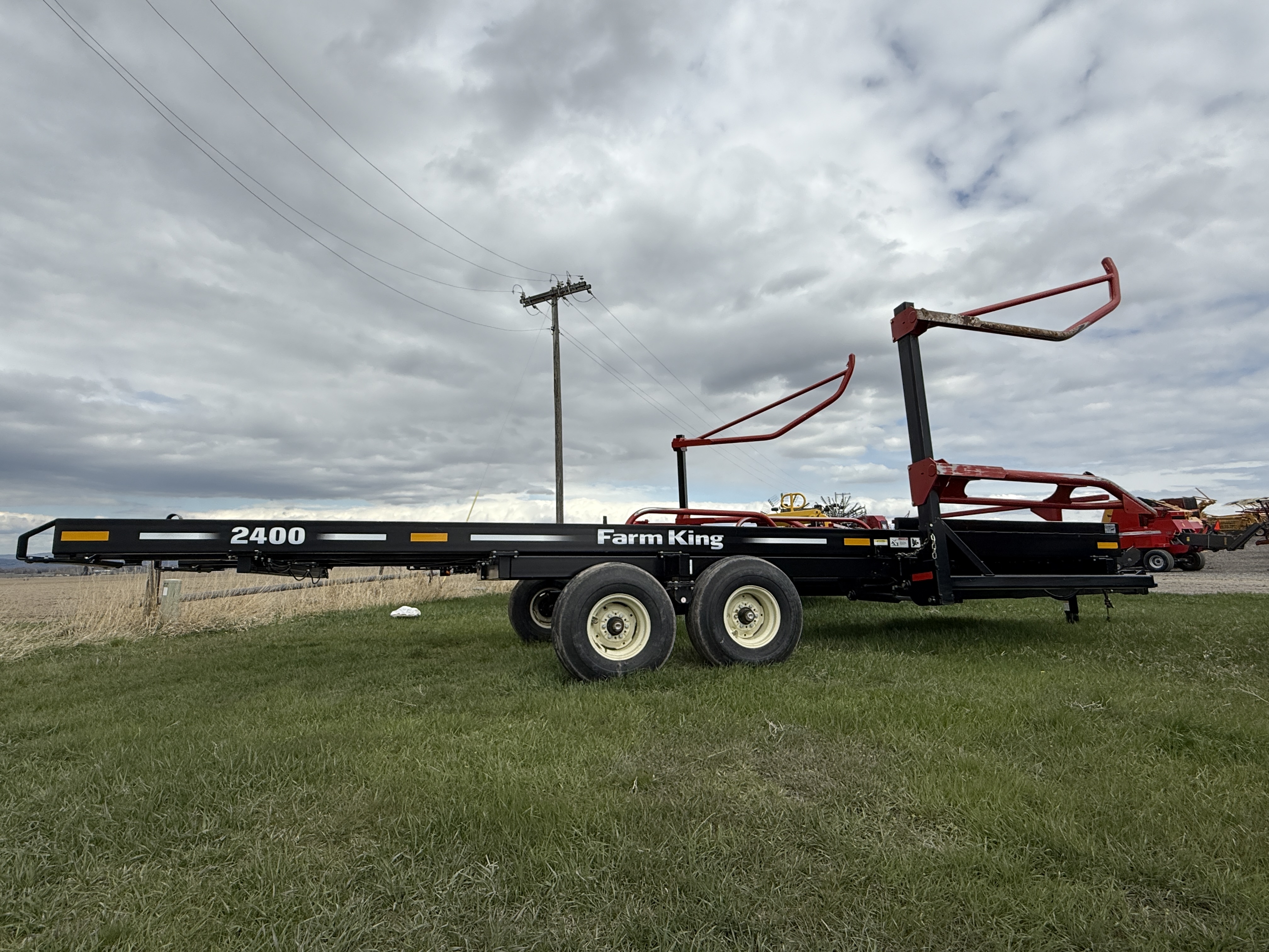 2020 Farm King BM2400H Bale Accumulator