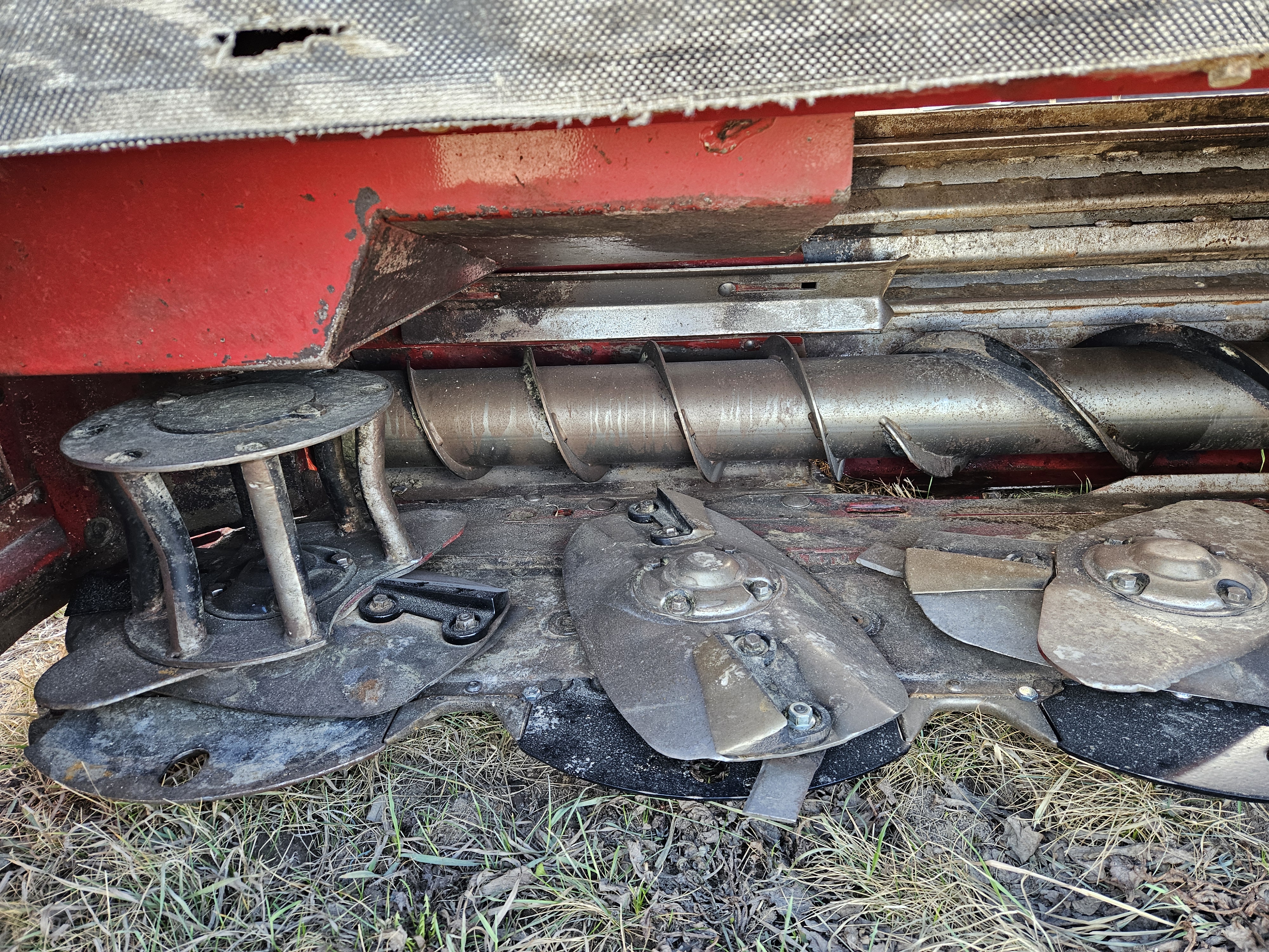 2015 MacDon R85 Mower Conditioner