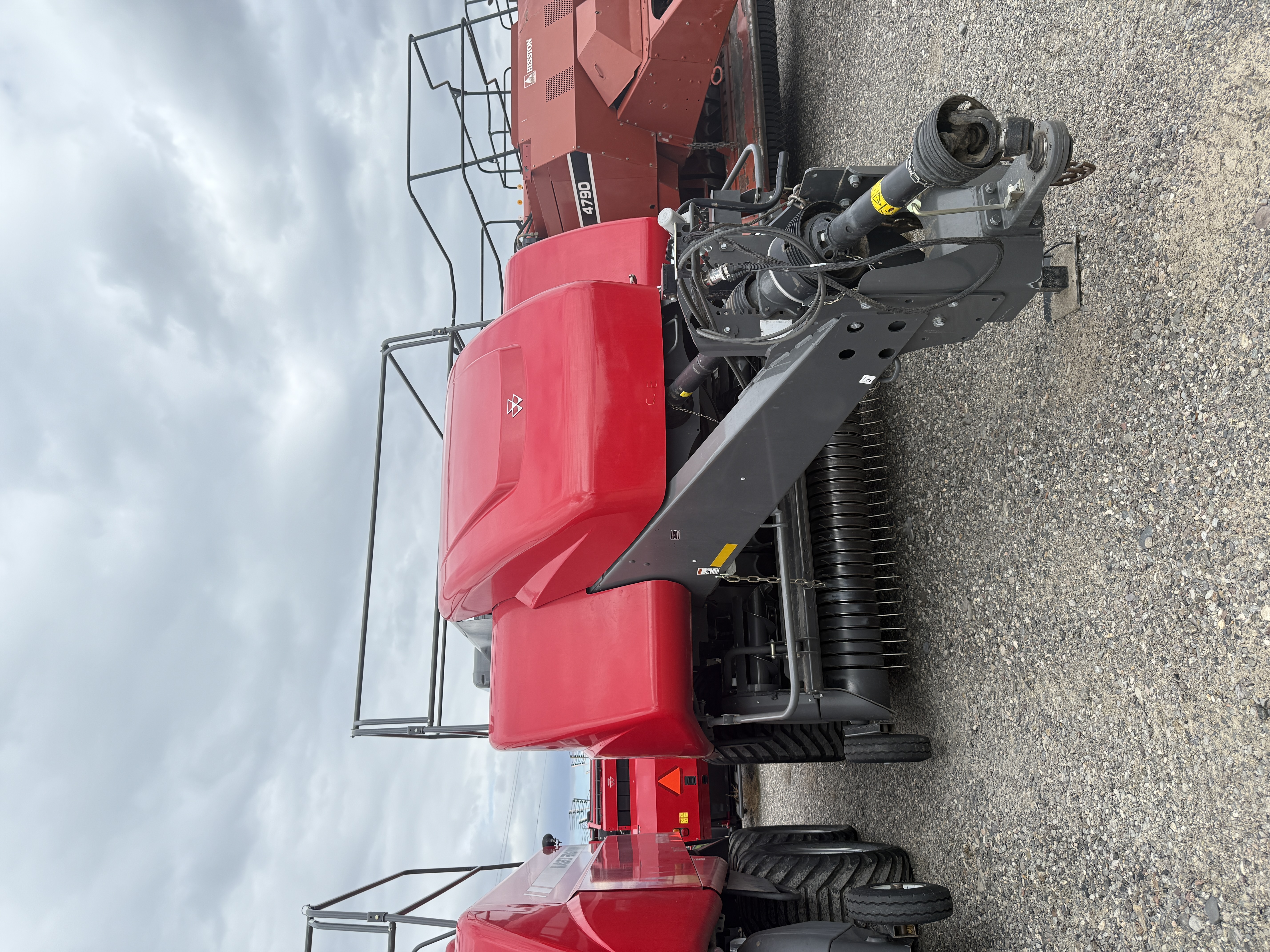 2014 Massey Ferguson 2270 Baler/Square