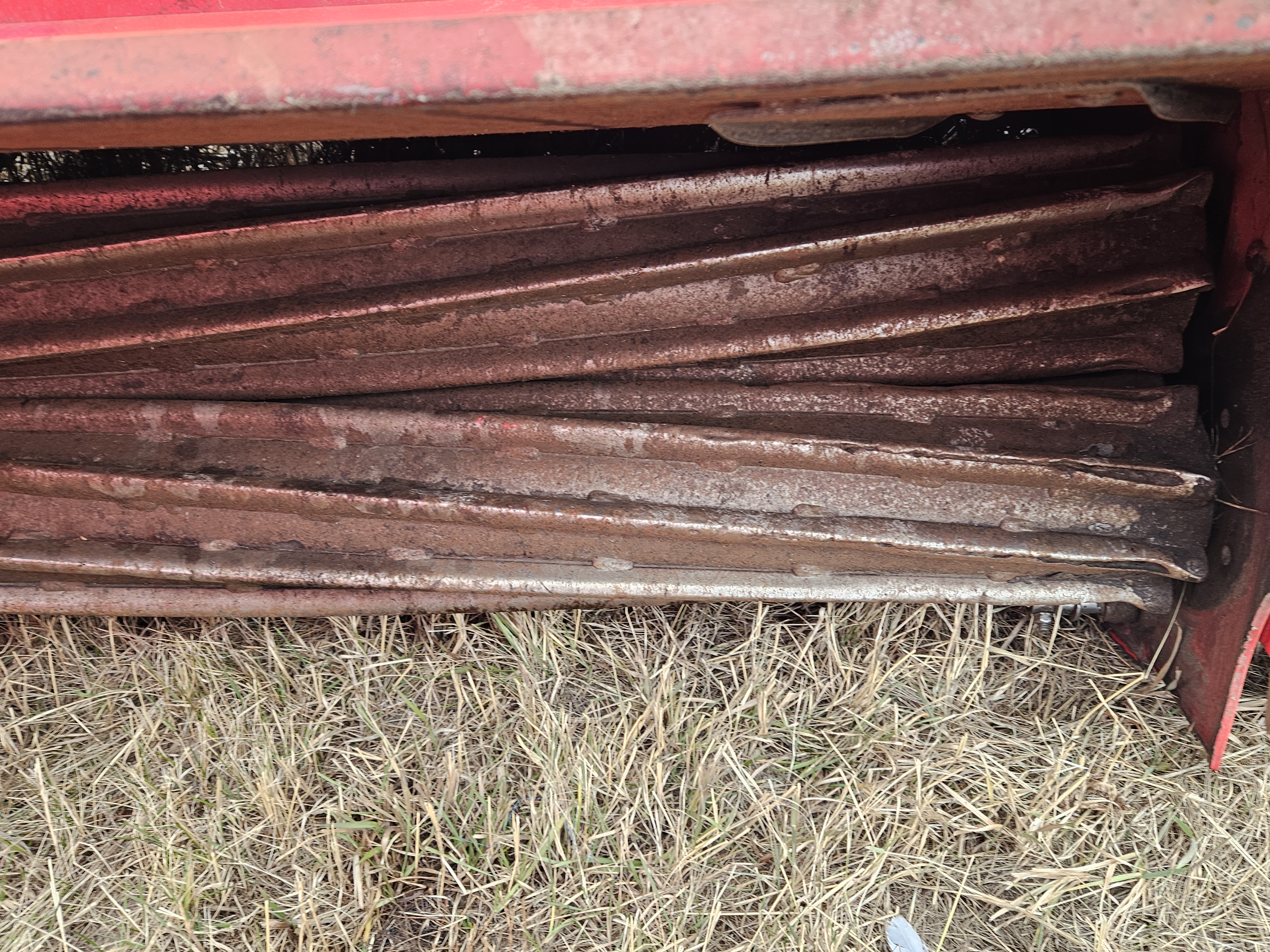 2019 Massey Ferguson 9295 Windrower Disc Header