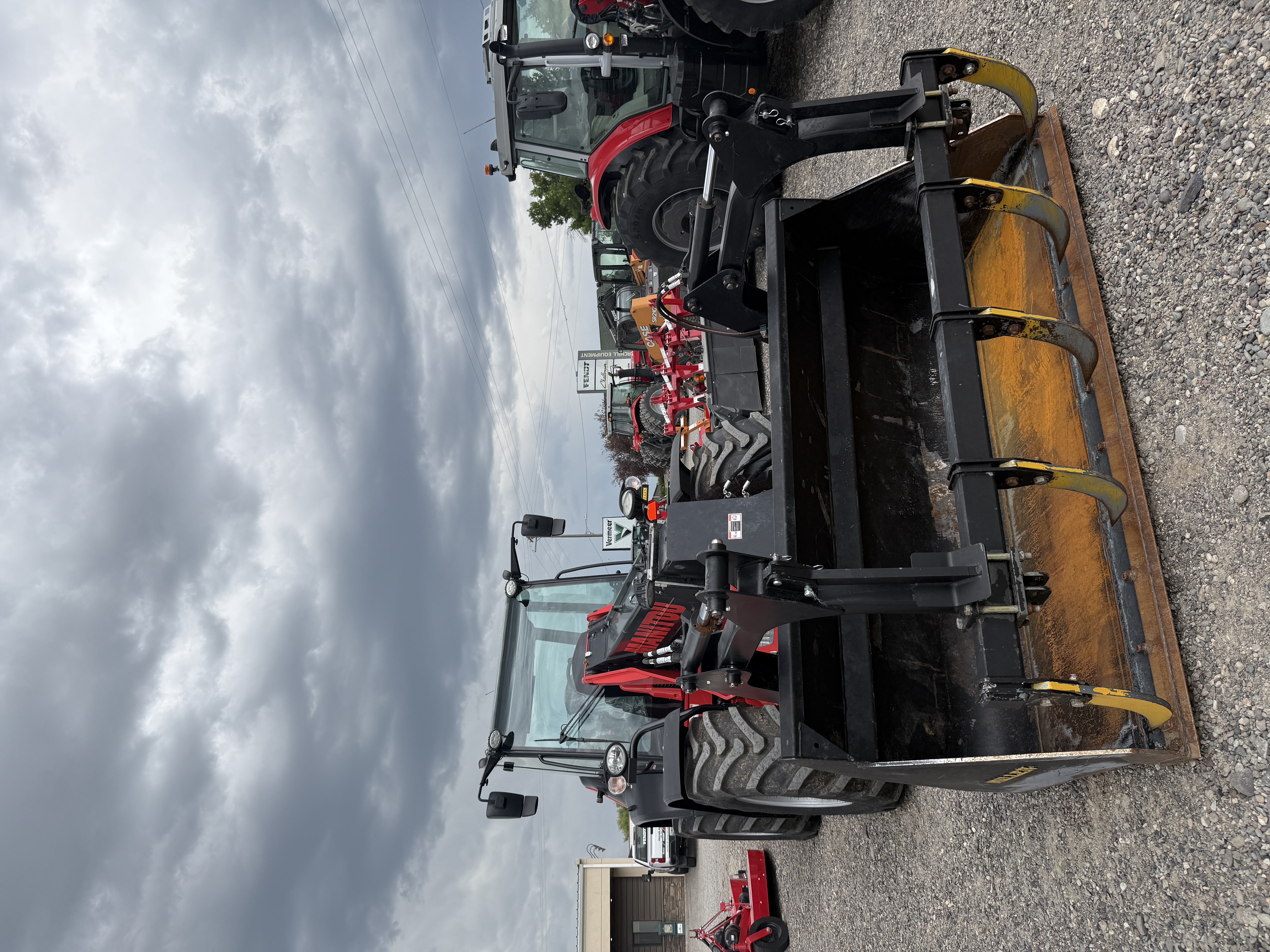 Manitou MLA-533 Loader