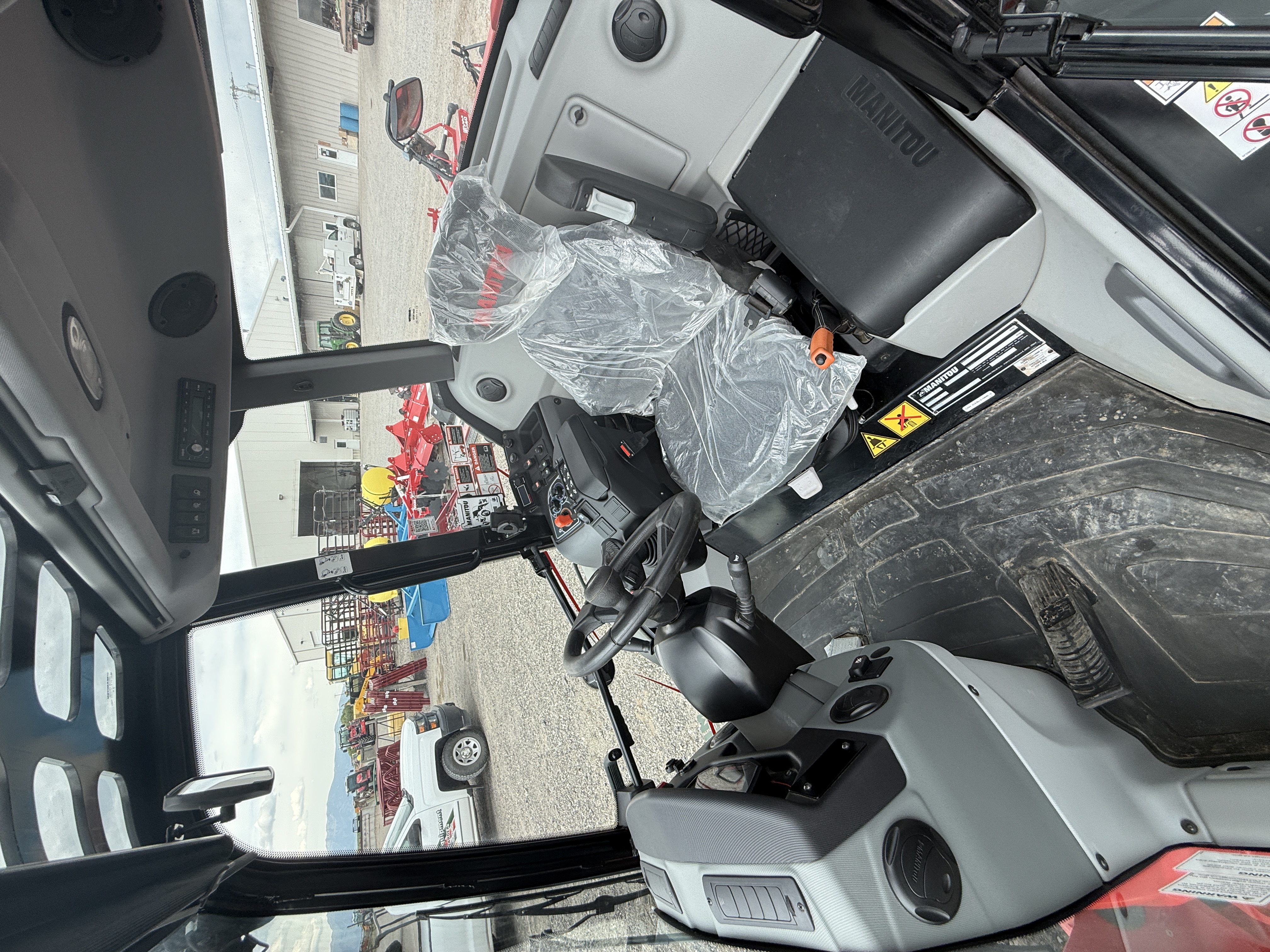 Manitou MLA-533 Loader