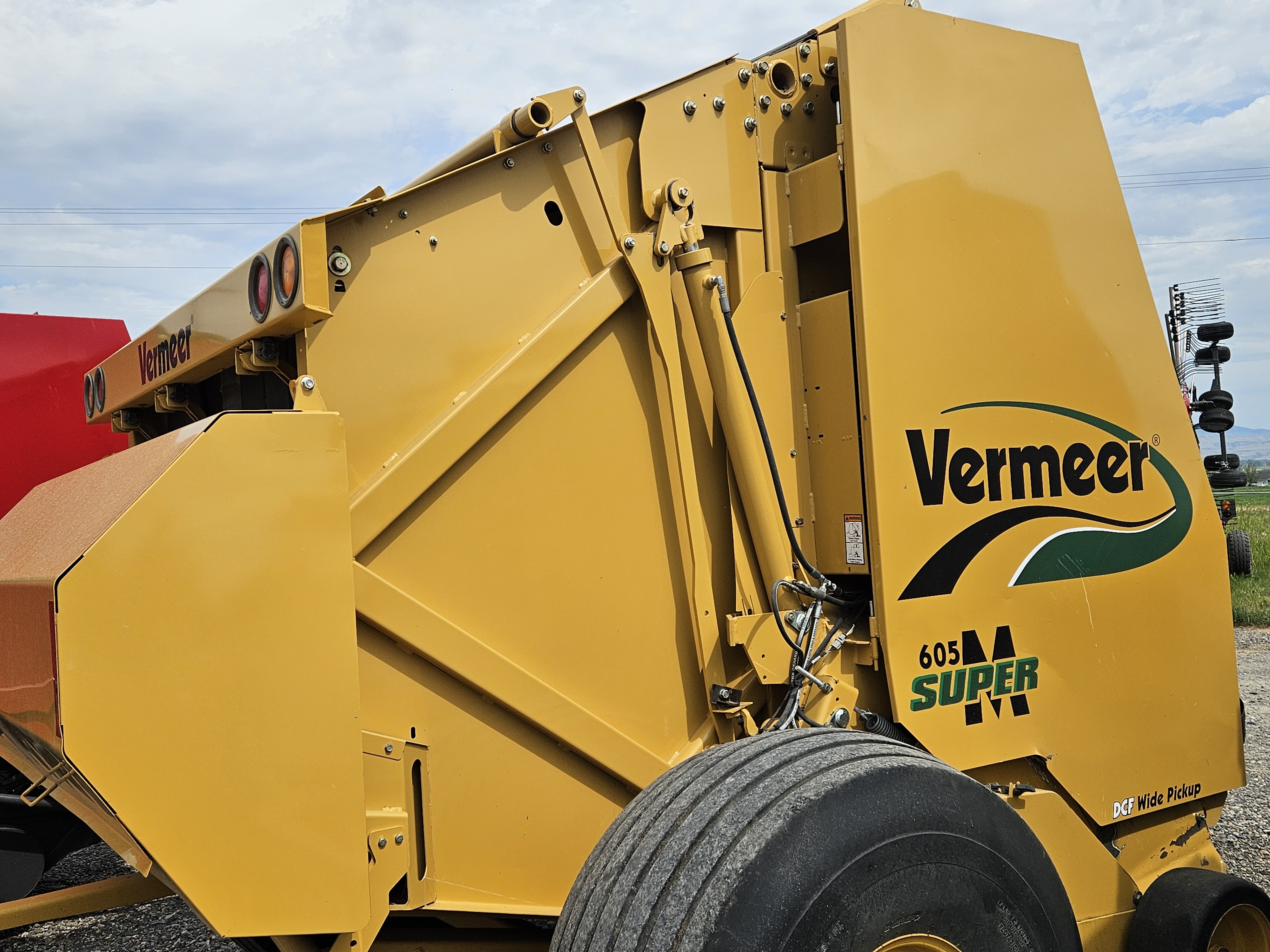 2014 Vermeer 605SM Baler/Round