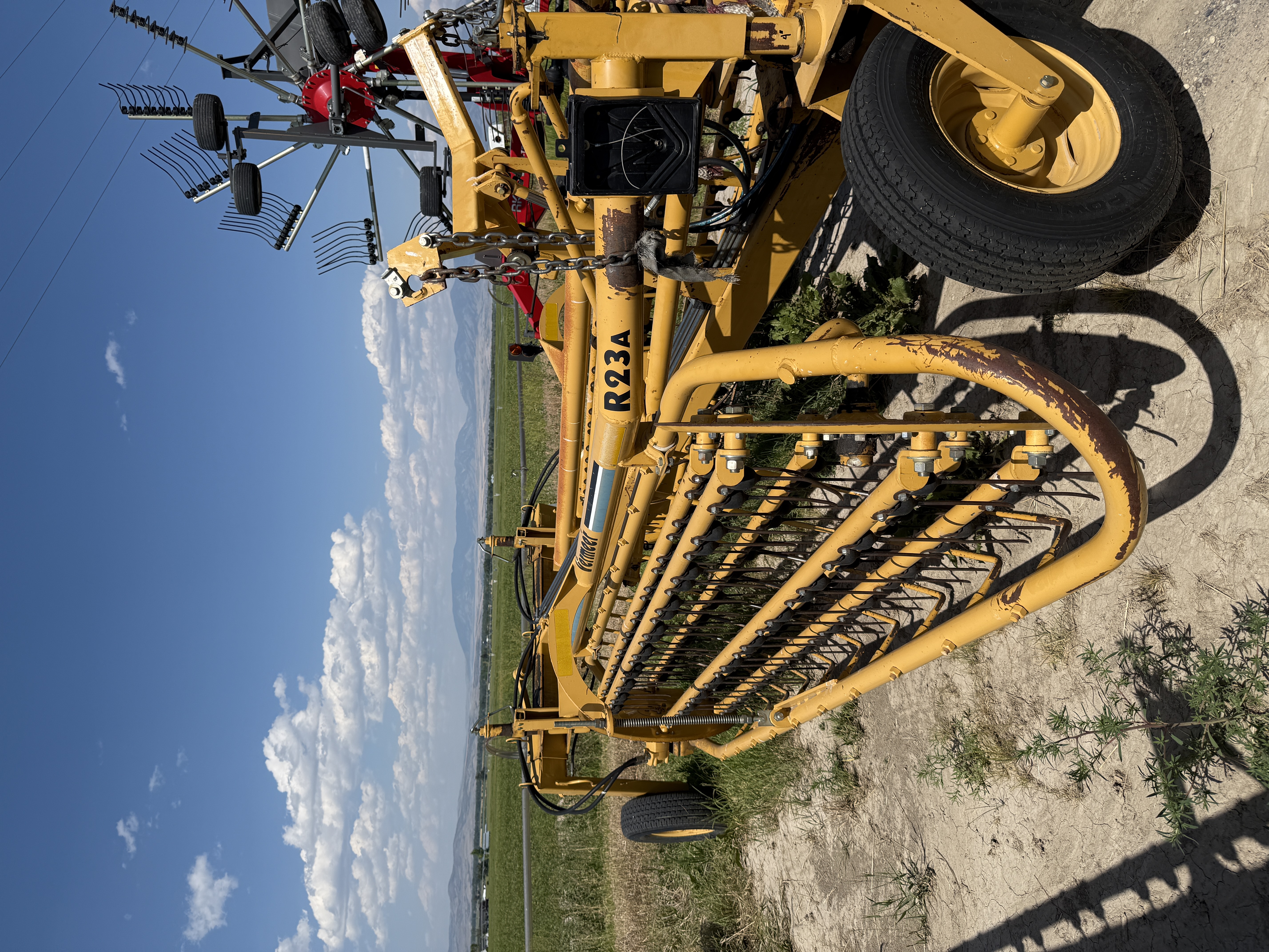 2005 Vermeer R23A Rake/Hay