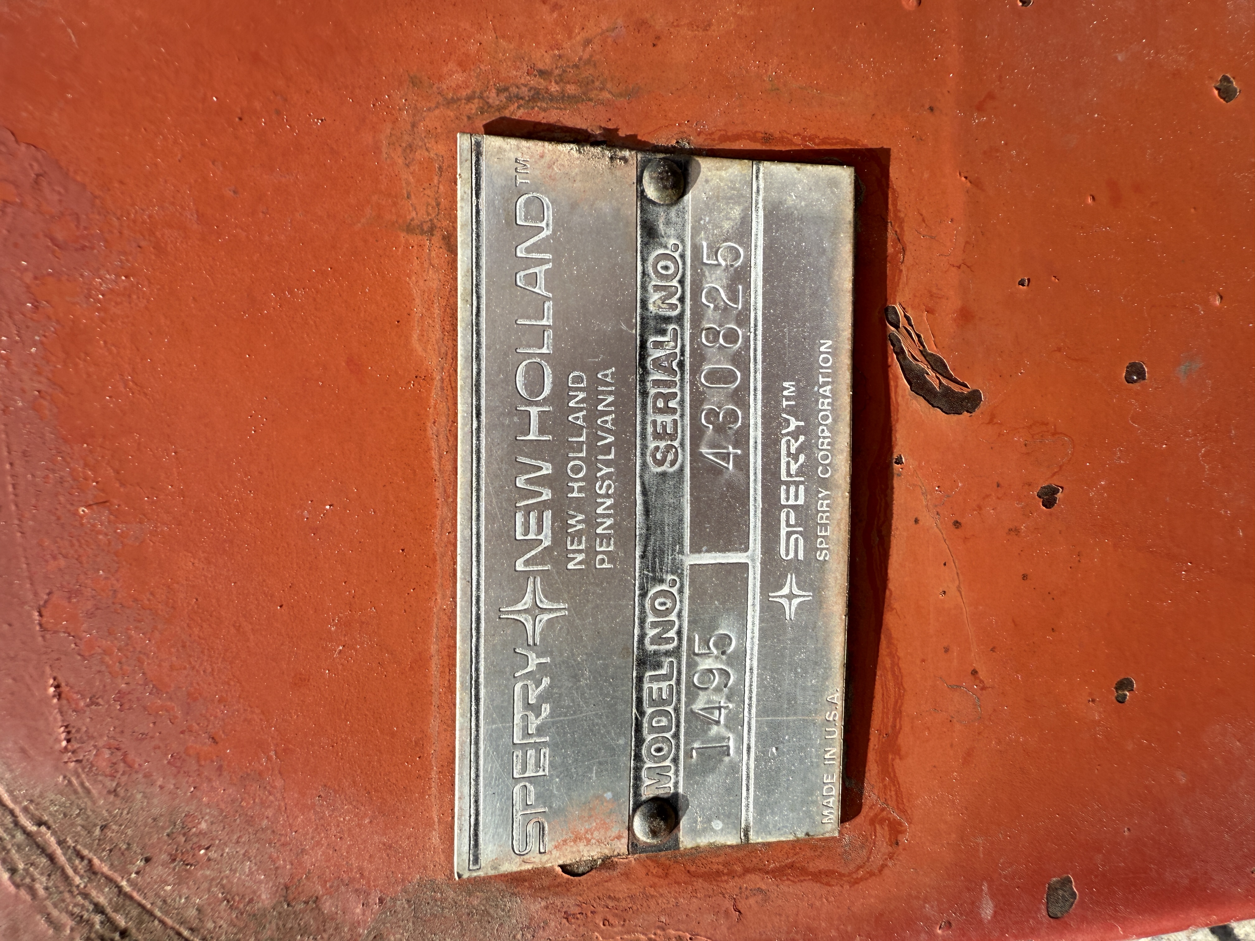 1982 New Holland 1495 Windrower