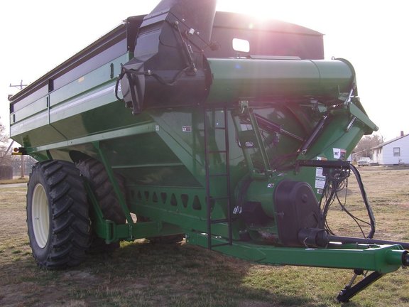 2015 Brent 1396 Grain Cart