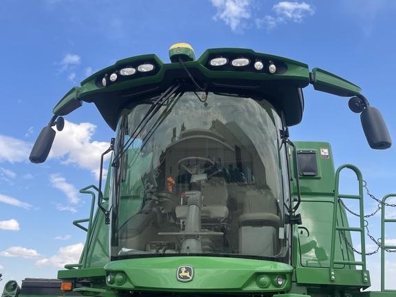 2021 John Deere S790 Combine