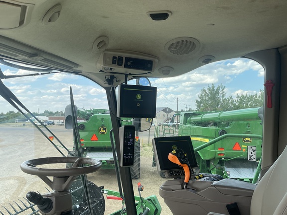 2021 John Deere S790 Combine