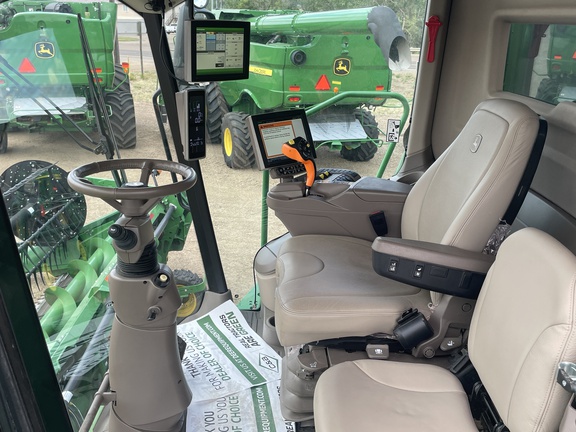 2021 John Deere S790 Combine