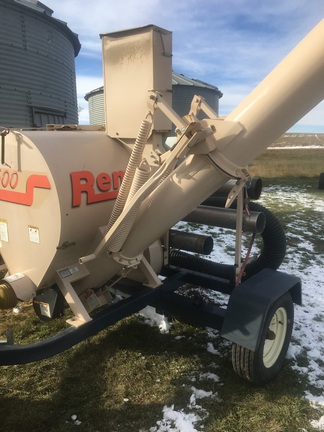 REM Mfg 2500 Grain Vac