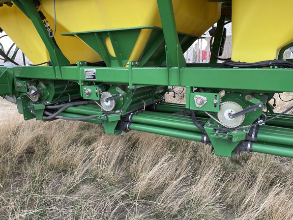 2009 John Deere 1830 Air Seeder