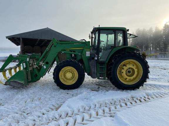 2011 John Deere 7330 Tractor