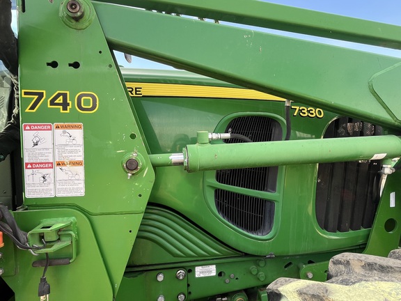 2011 John Deere 7330 Tractor