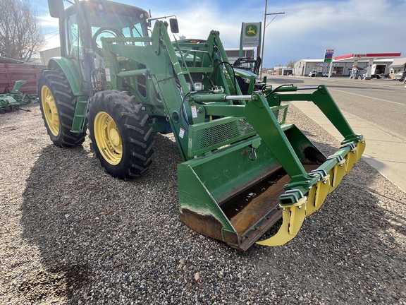 2011 John Deere 7330 Tractor