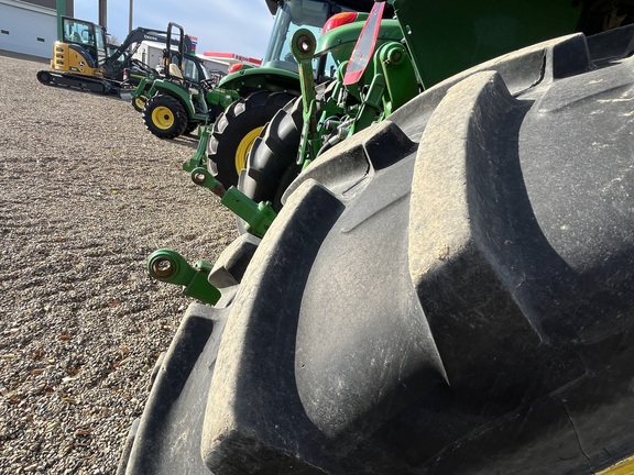 2011 John Deere 7330 Tractor