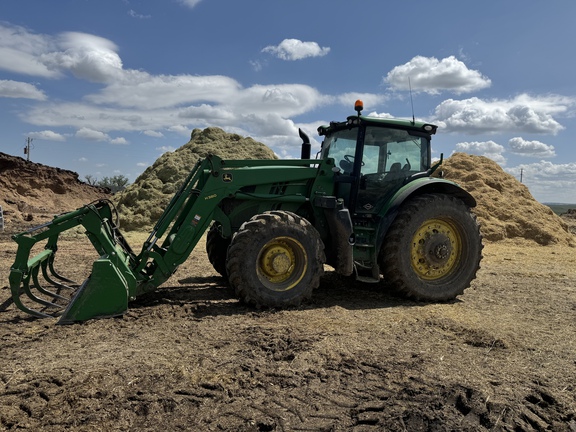 2016 John Deere 6175R Tractor