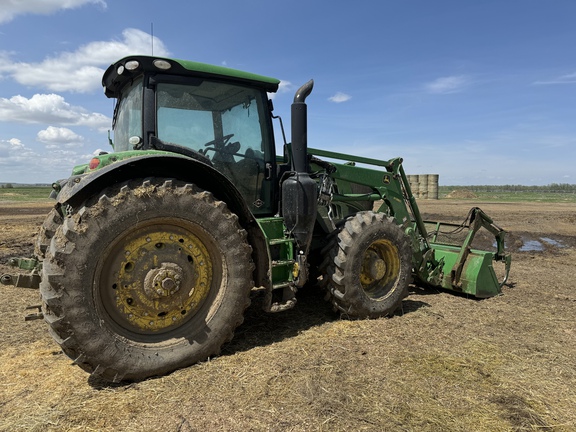 2016 John Deere 6175R Tractor