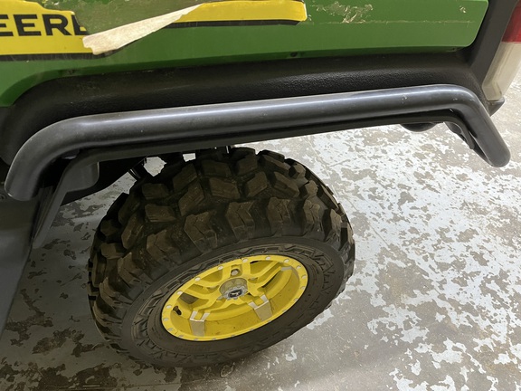 2022 John Deere XUV 835M ATV