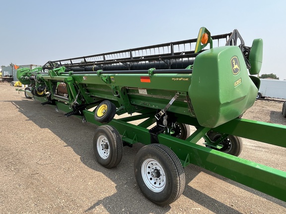 2011 John Deere 635D Header Combine