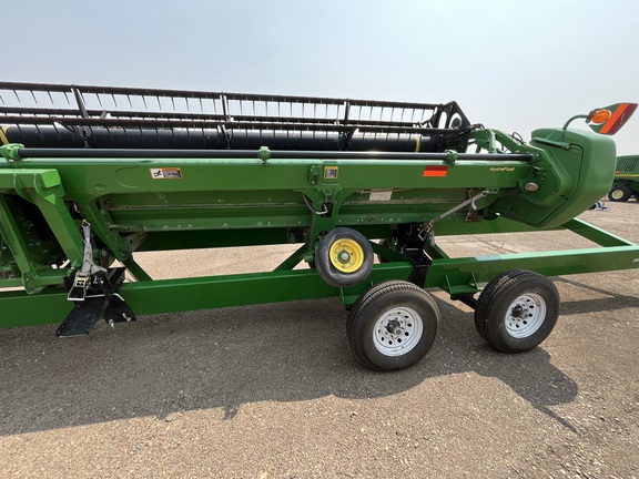 2011 John Deere 635D Header Combine