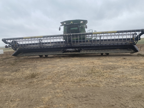 2014 MacDon FD75-40 Header Combine