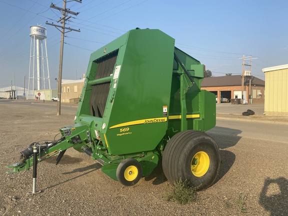 2017 John Deere 569 Baler/Round