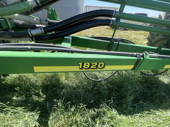 2002 John Deere 1820 Air Seeder