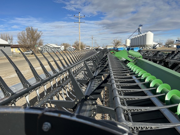 2017 John Deere 645FD Header Combine