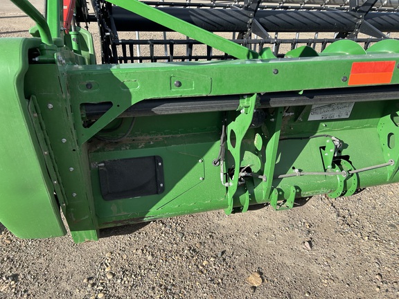 2017 John Deere 645FD Header Combine