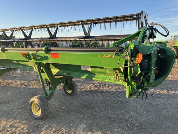 2010 John Deere 640D Header Combine