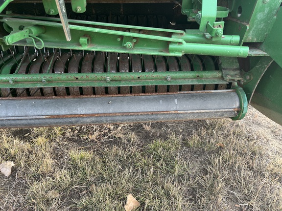 2013 John Deere 569 Baler/Round