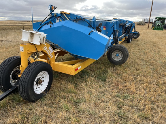 2017 Shelbourne XCV Header Combine